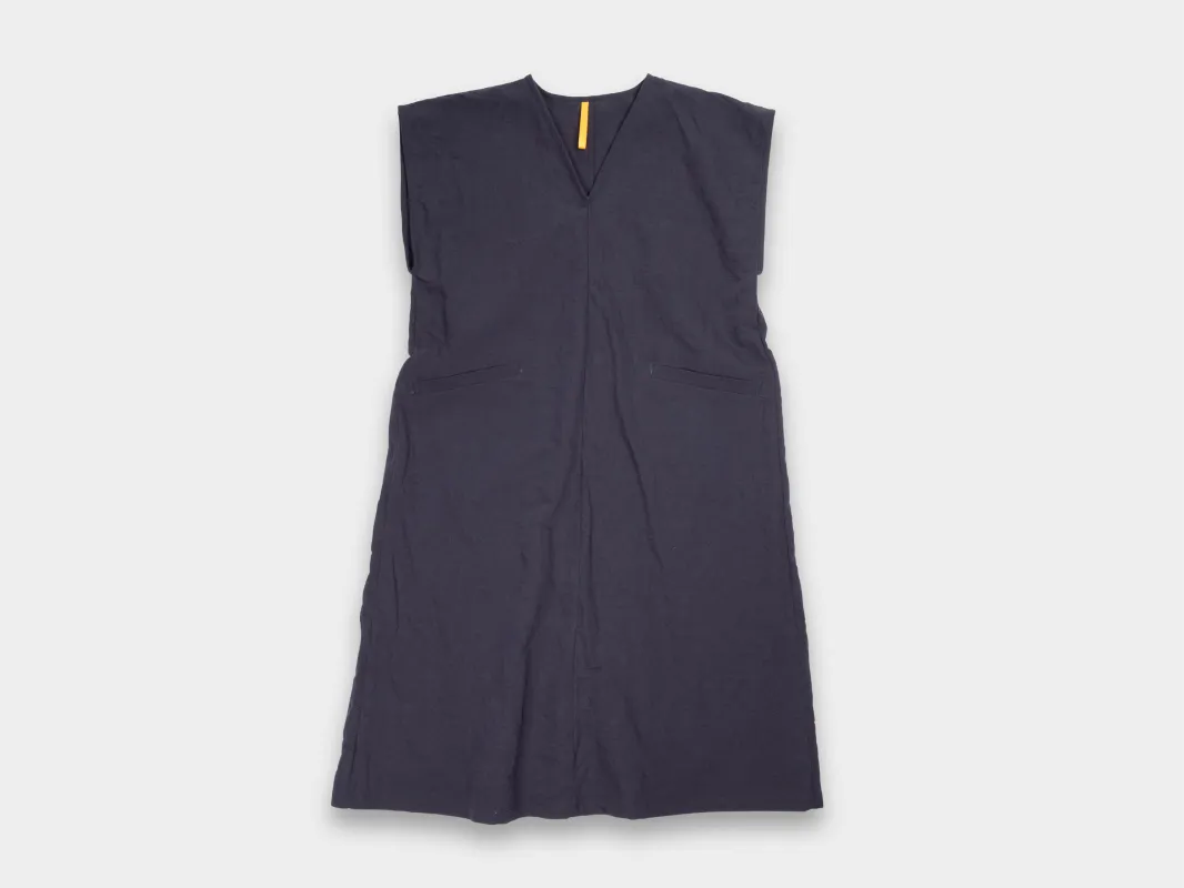 W-R20A5 "Box Dress" Rock Linen made by MAN-TLE