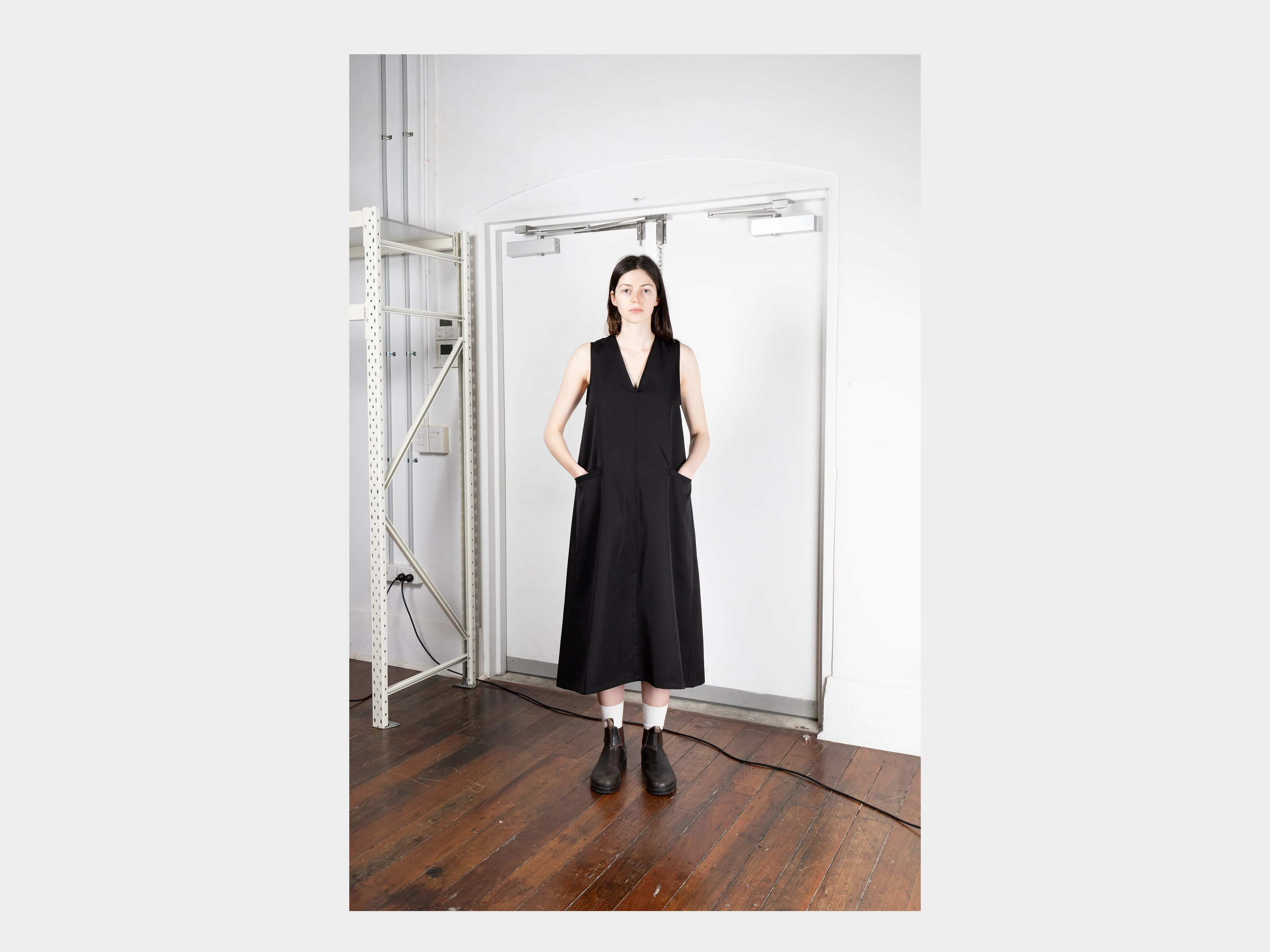 W-R17A5 "V Dress" Black Wool Gabardine sold by MAN-TLE product image thumbnail 5