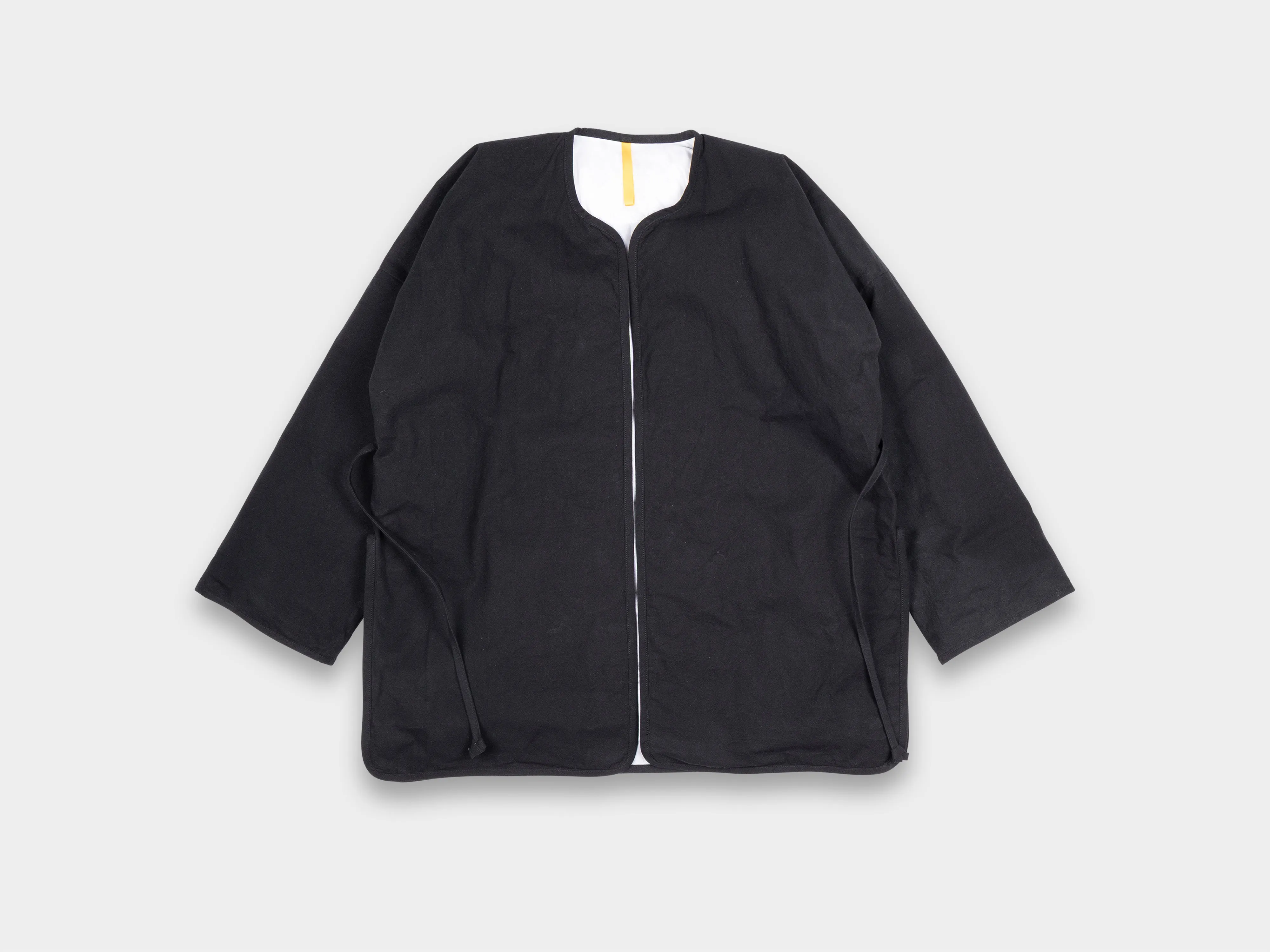 W–R21D7 "Down Cross Cardigan" Black Wax sold by MAN-TLE product image thumbnail 2