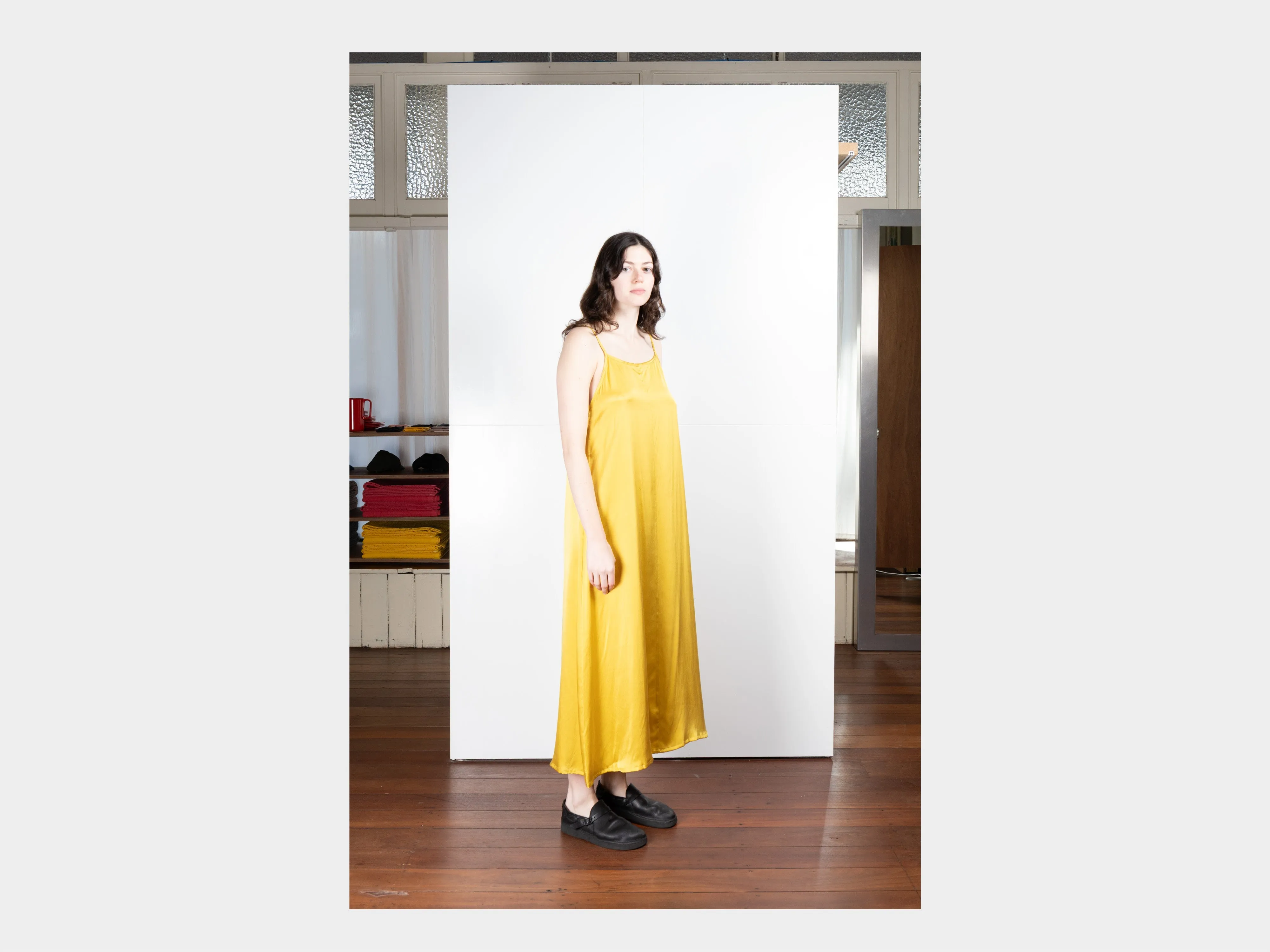 W-R21A5 "Slip" Sun Silk sold by MAN-TLE product image thumbnail 5