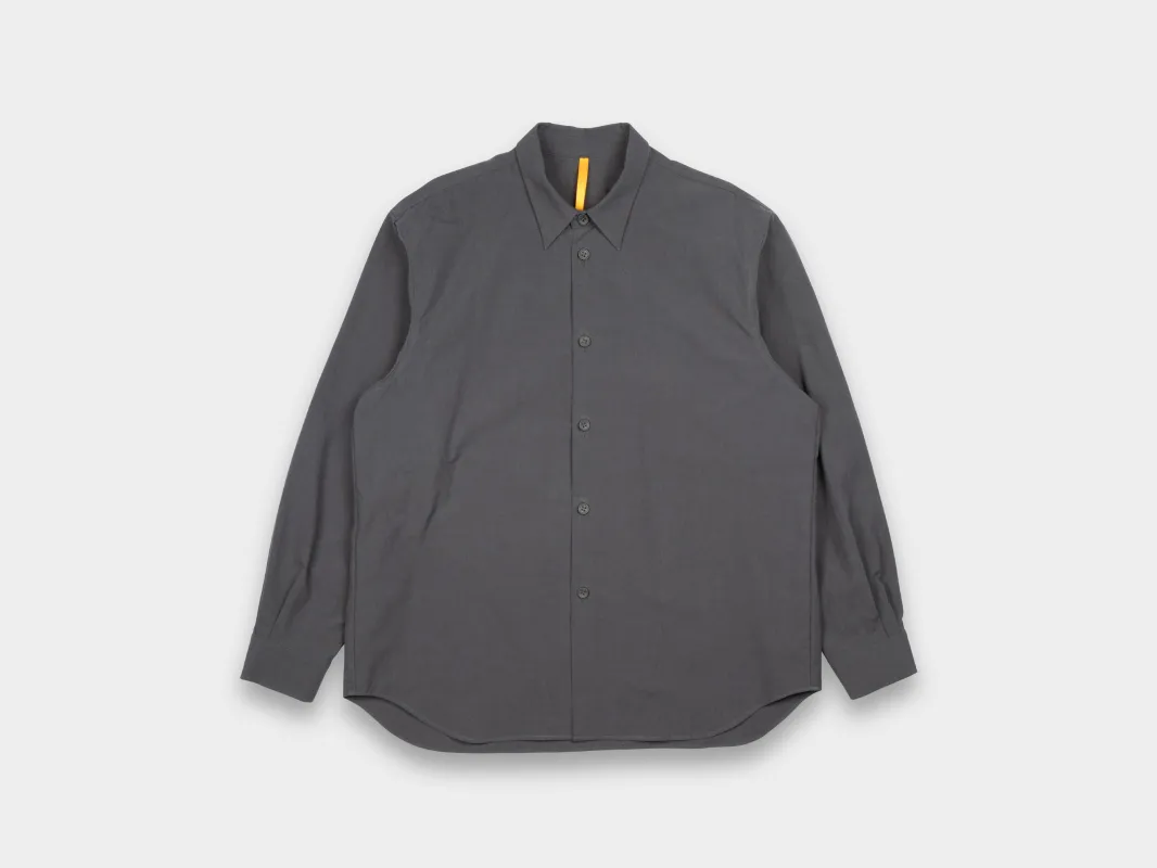 R0S8 "Weather Shirt" Coal Weather made by MAN-TLE