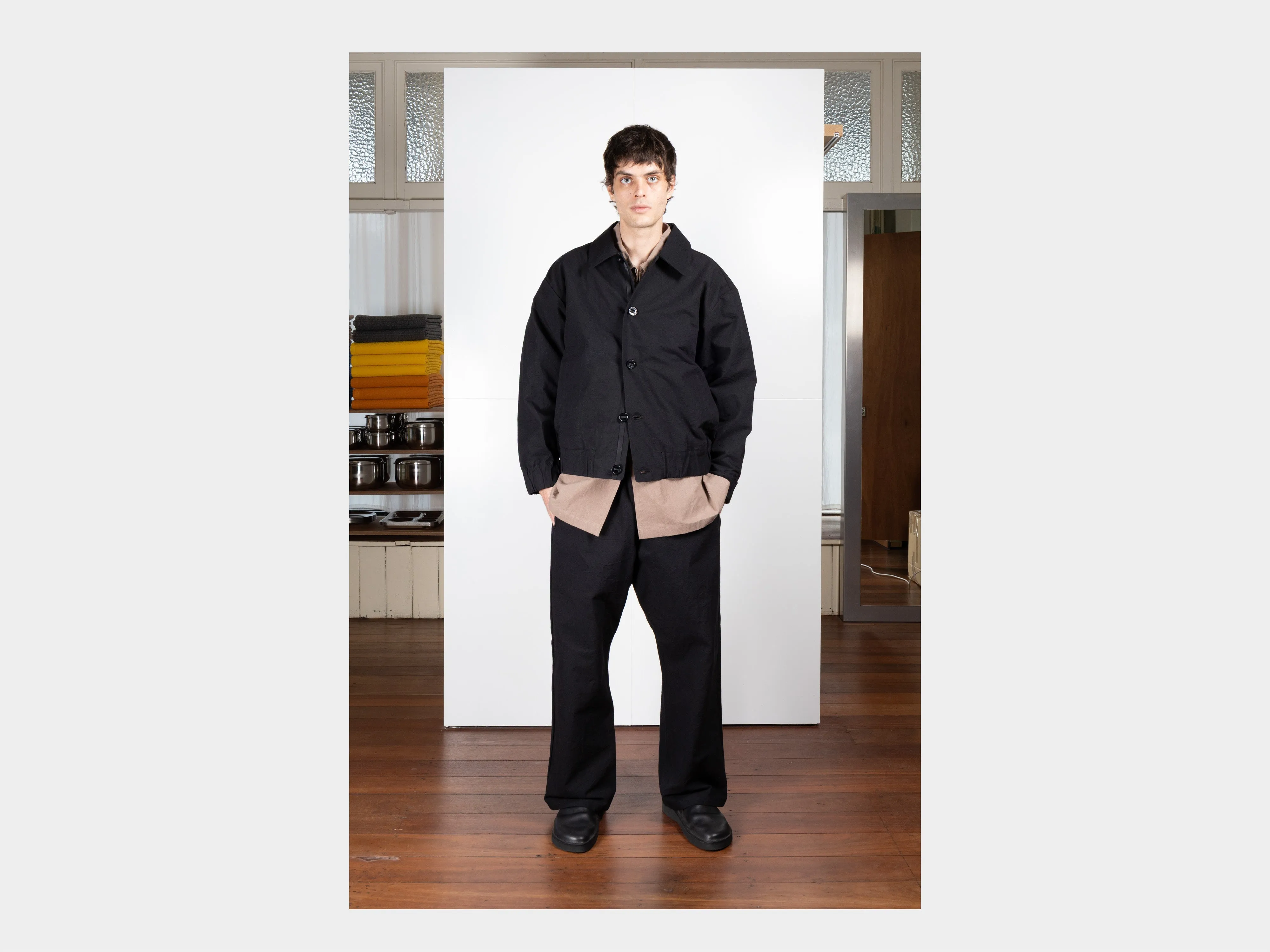 R21P5 "Solid Pants" Black Wool sold by MAN-TLE product image thumbnail 4