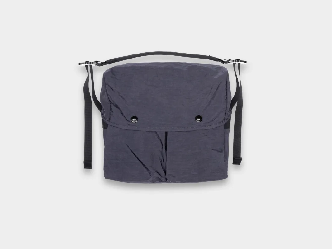 R21G4 "Mini Messenger" Monitor Nylon made by MAN-TLE