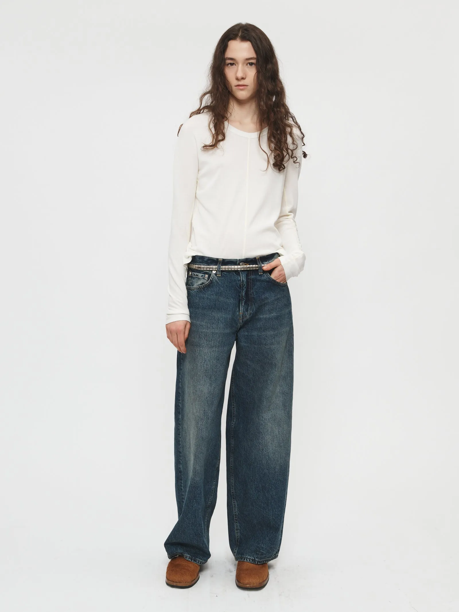 Middle Seam Longsleeve in White sold by 6397 product image thumbnail 2