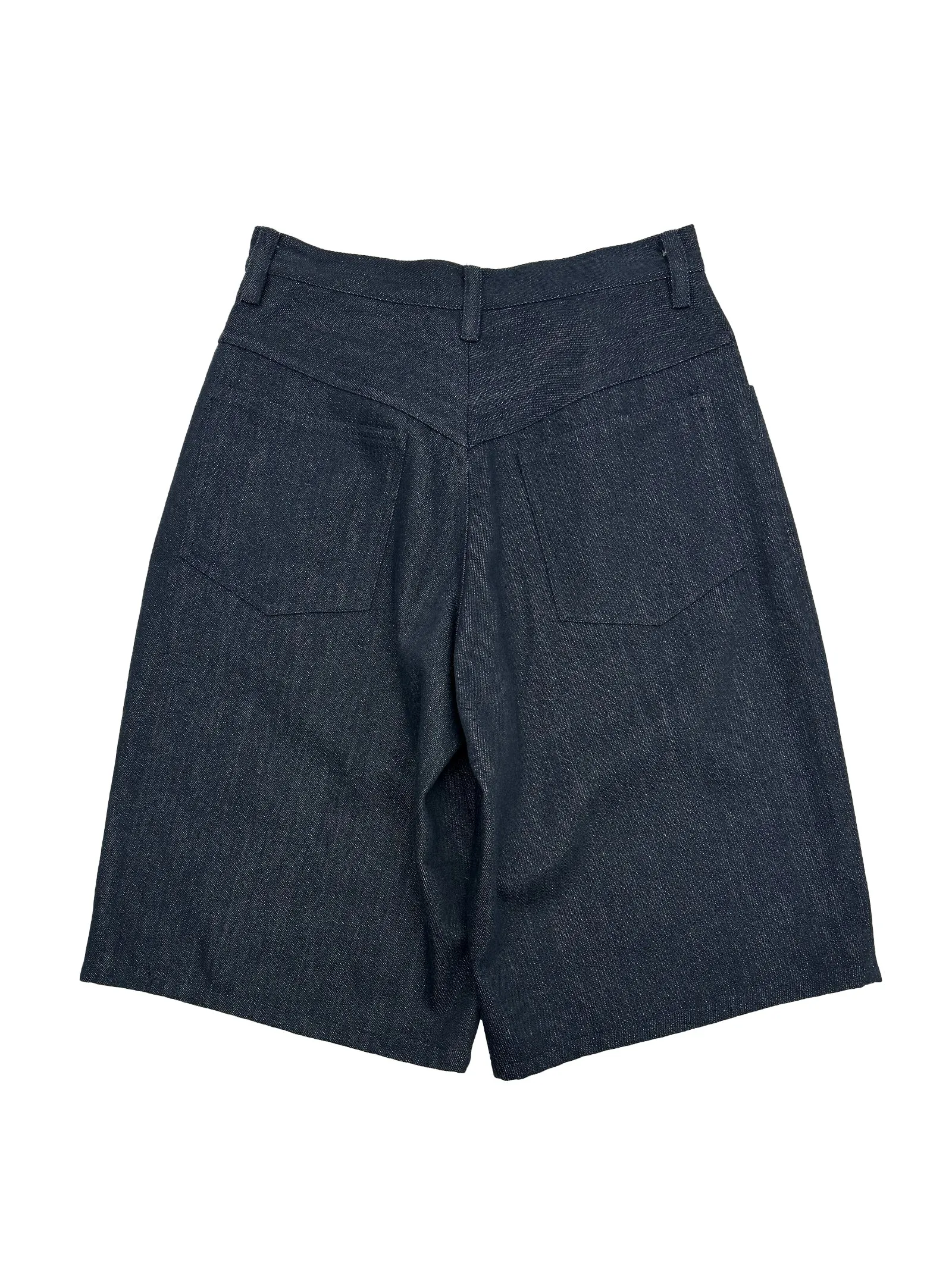 Baggy 5-PKT Short in Raw Denim sold by 6397 product image thumbnail 5
