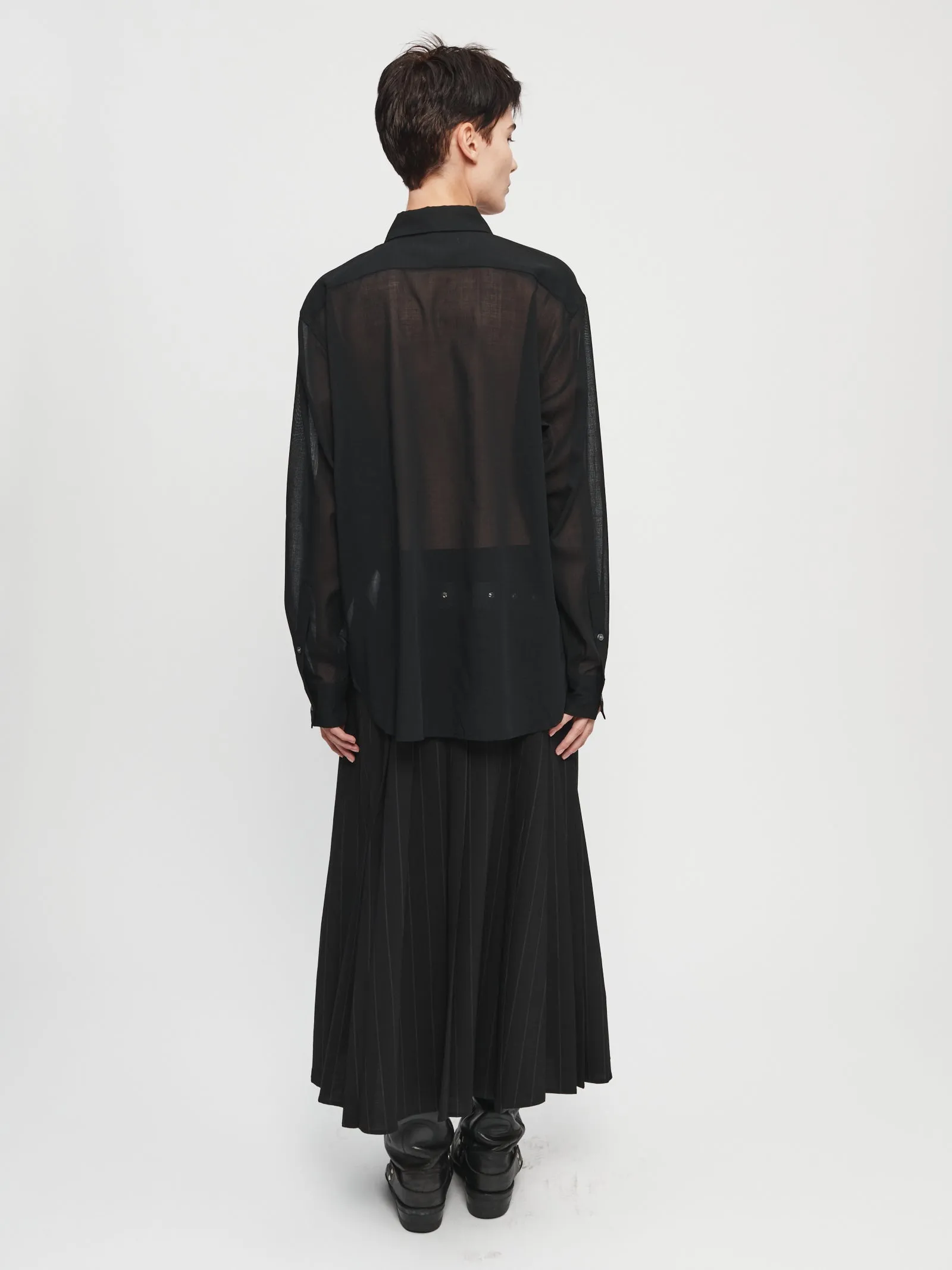 The Frank Shirt in Black sold by 6397 product image thumbnail 4
