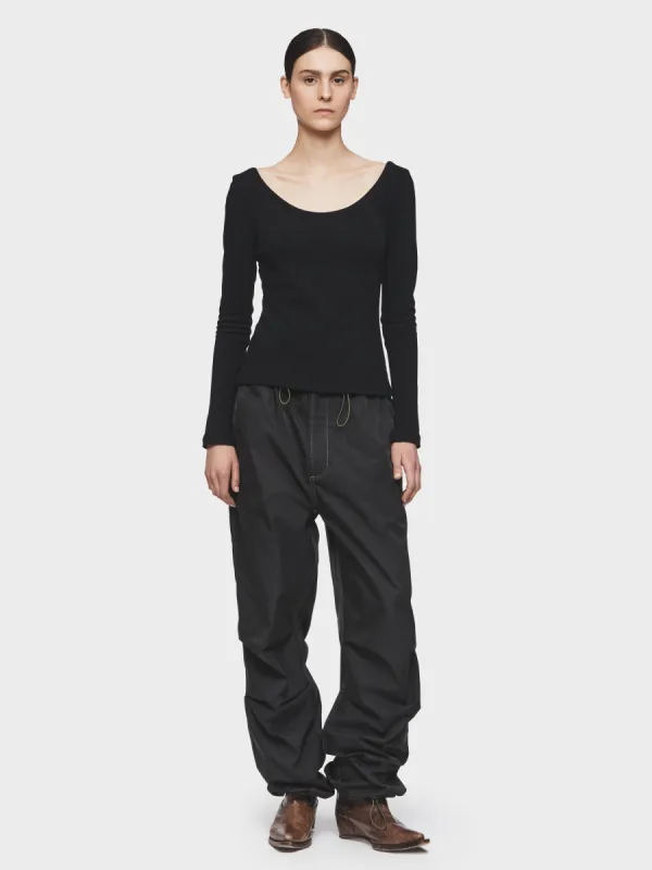 Parachute Pant in Black made by 6397