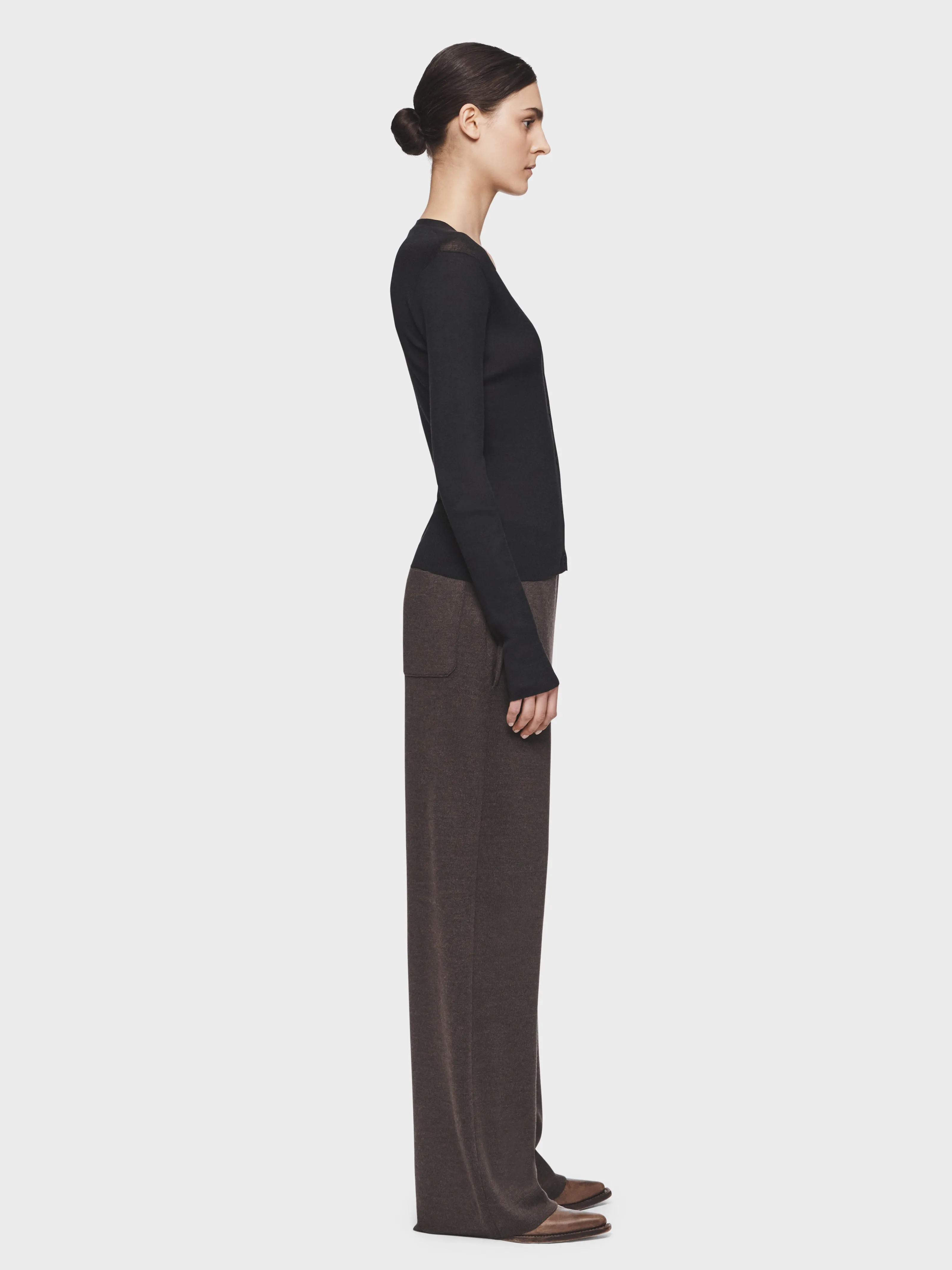 Skinny Rib V-Cardigan in Black sold by 6397 product image thumbnail 2