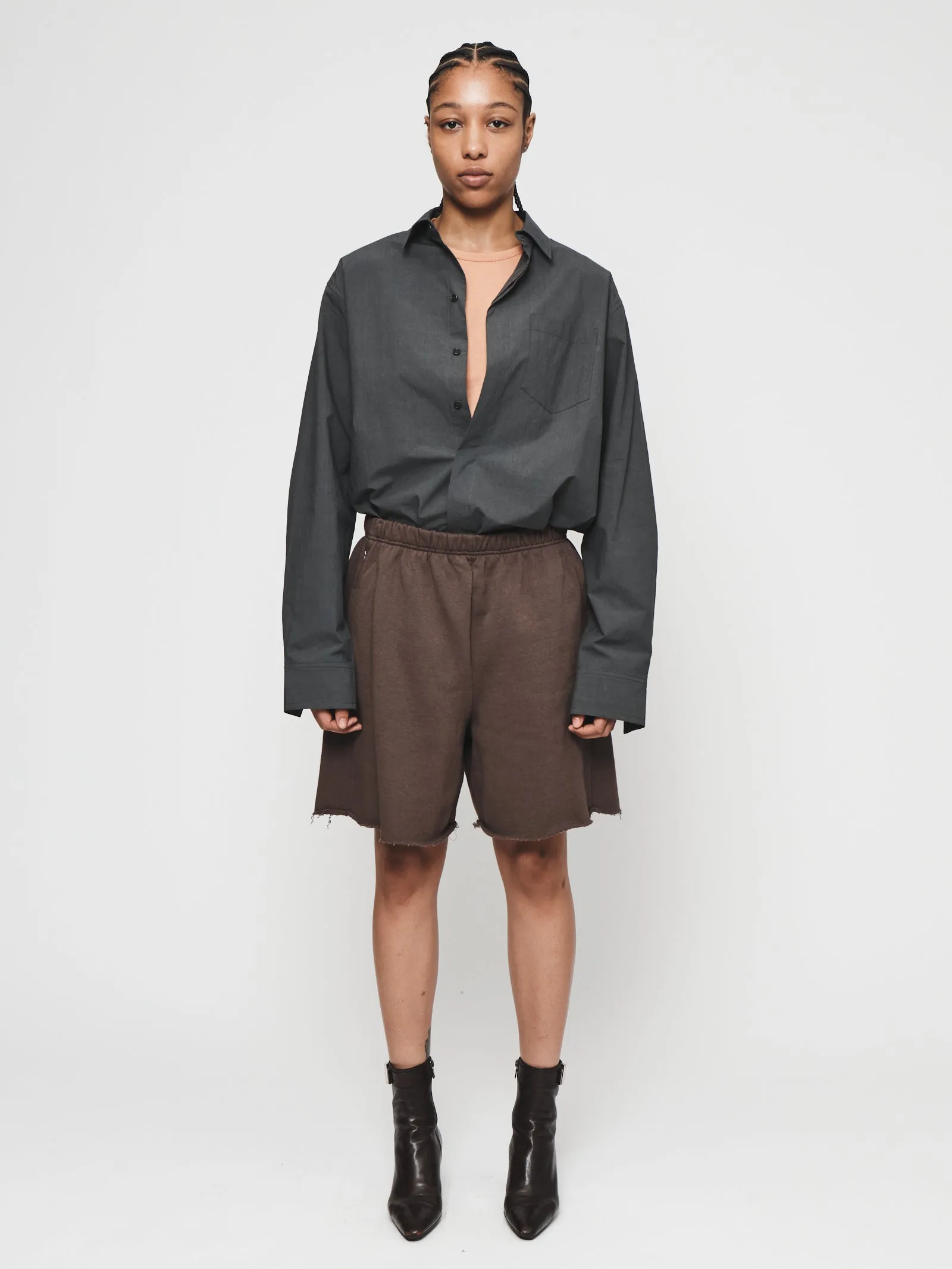 Cut Off Sweat Short in Washed Bark sold by 6397
