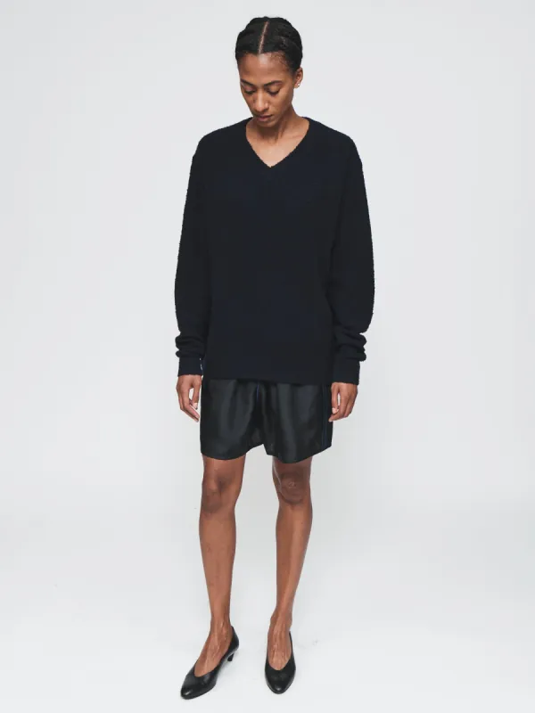 Nubby V-Neck in Midnight made by 6397