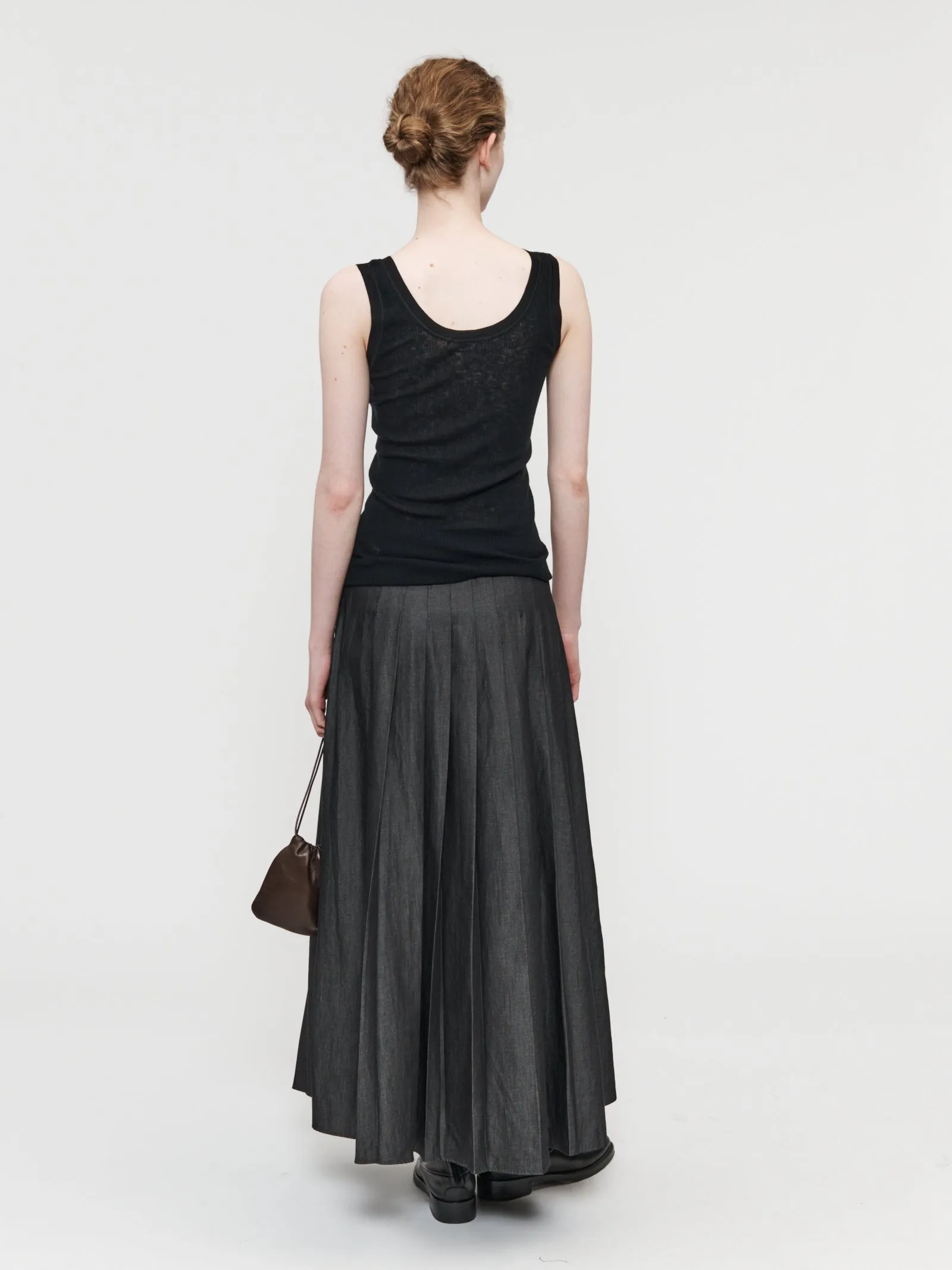 Scoop Neck Tank Black sold by 6397 product image thumbnail 2