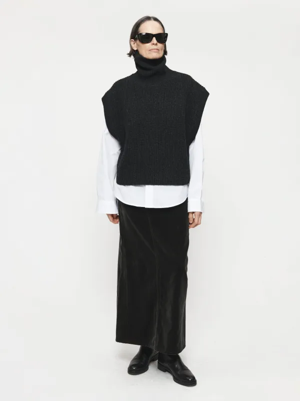 T-Neck Vest Charcoal sold by 6397