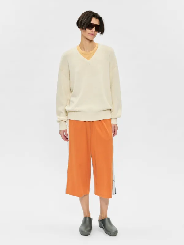 Oversized V-Neck Bone made by 6397