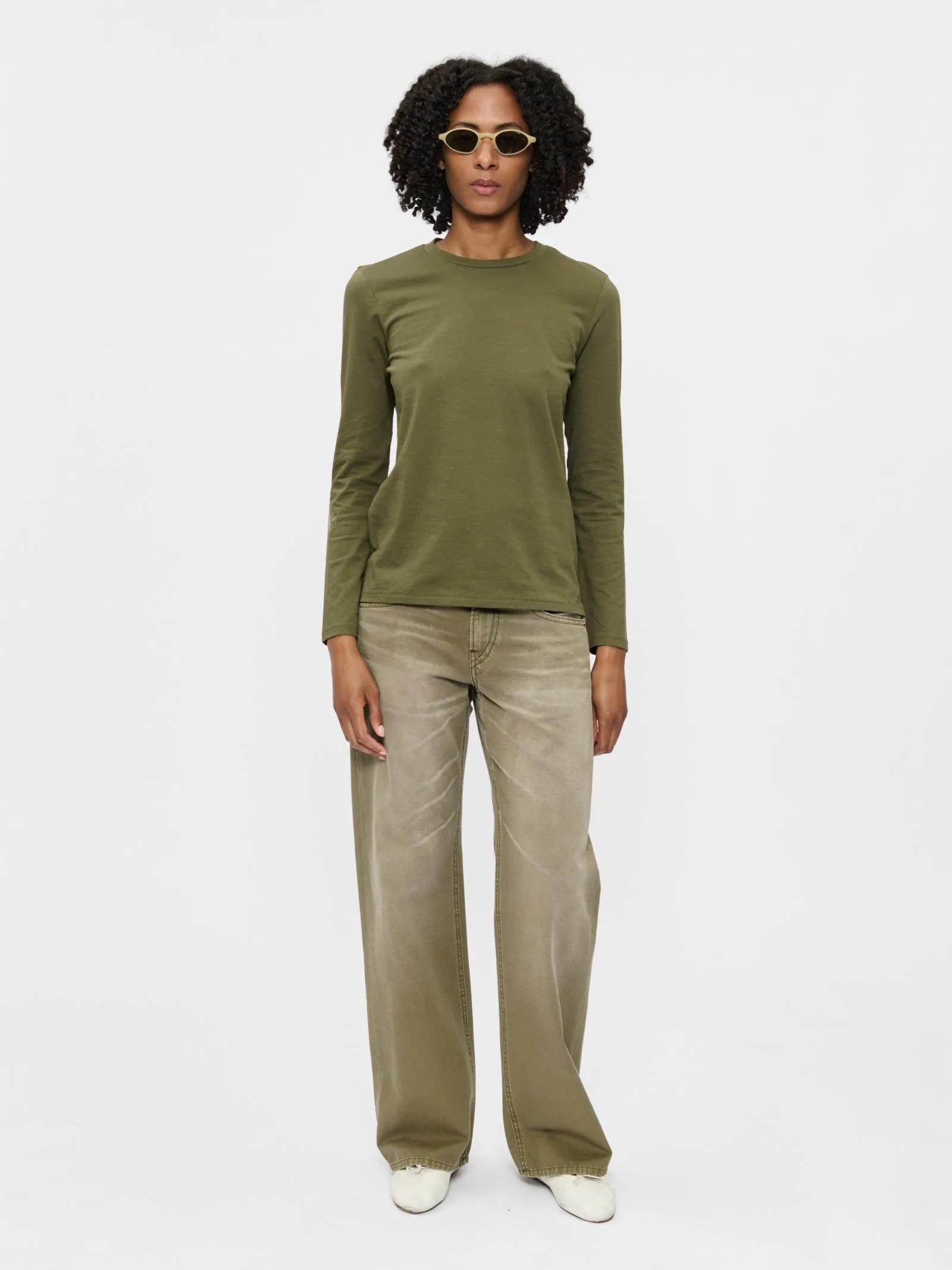 Icon Pant Moss sold by 6397