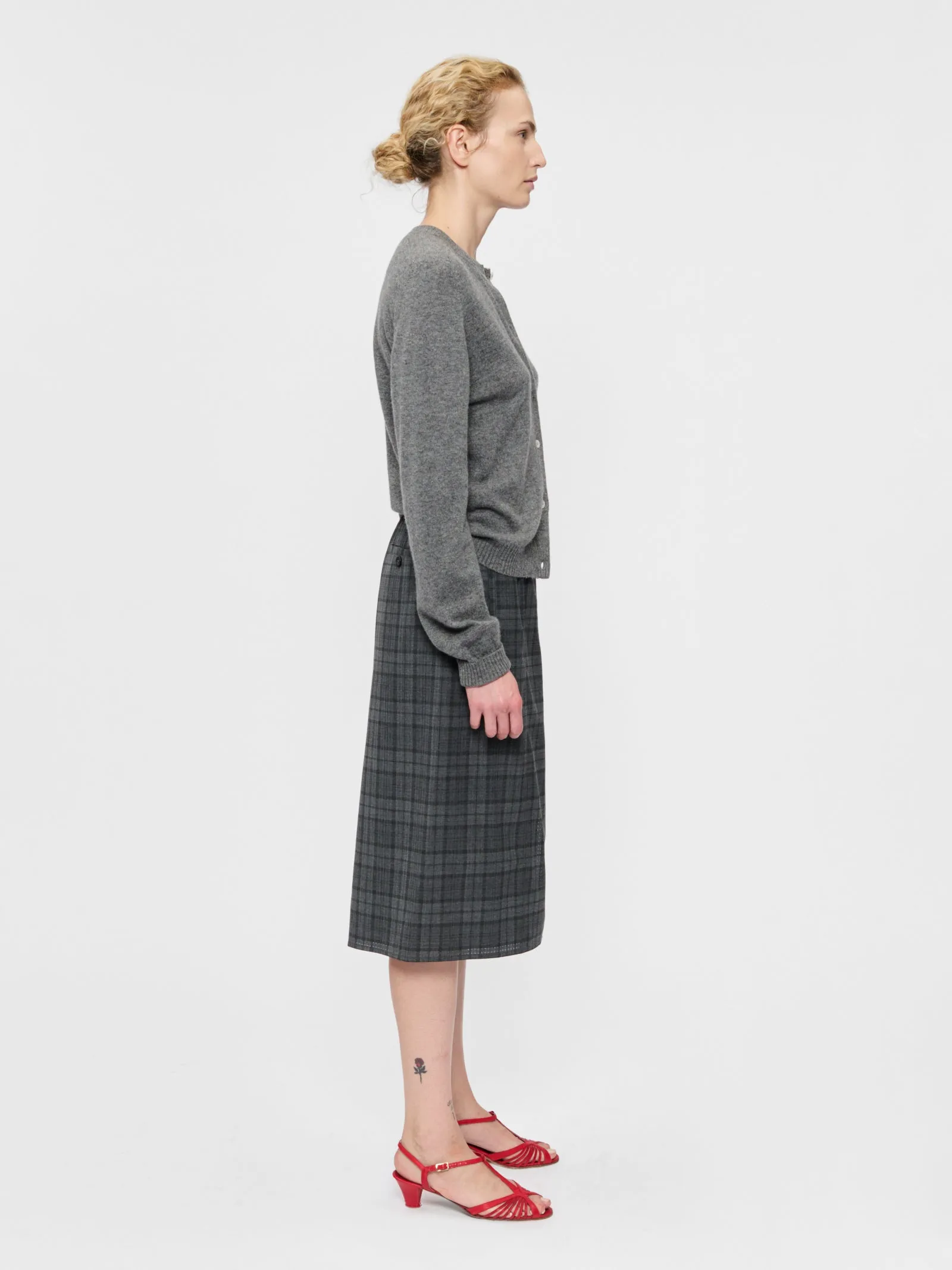 Crew Cardigan Iron sold by 6397 product image thumbnail 2