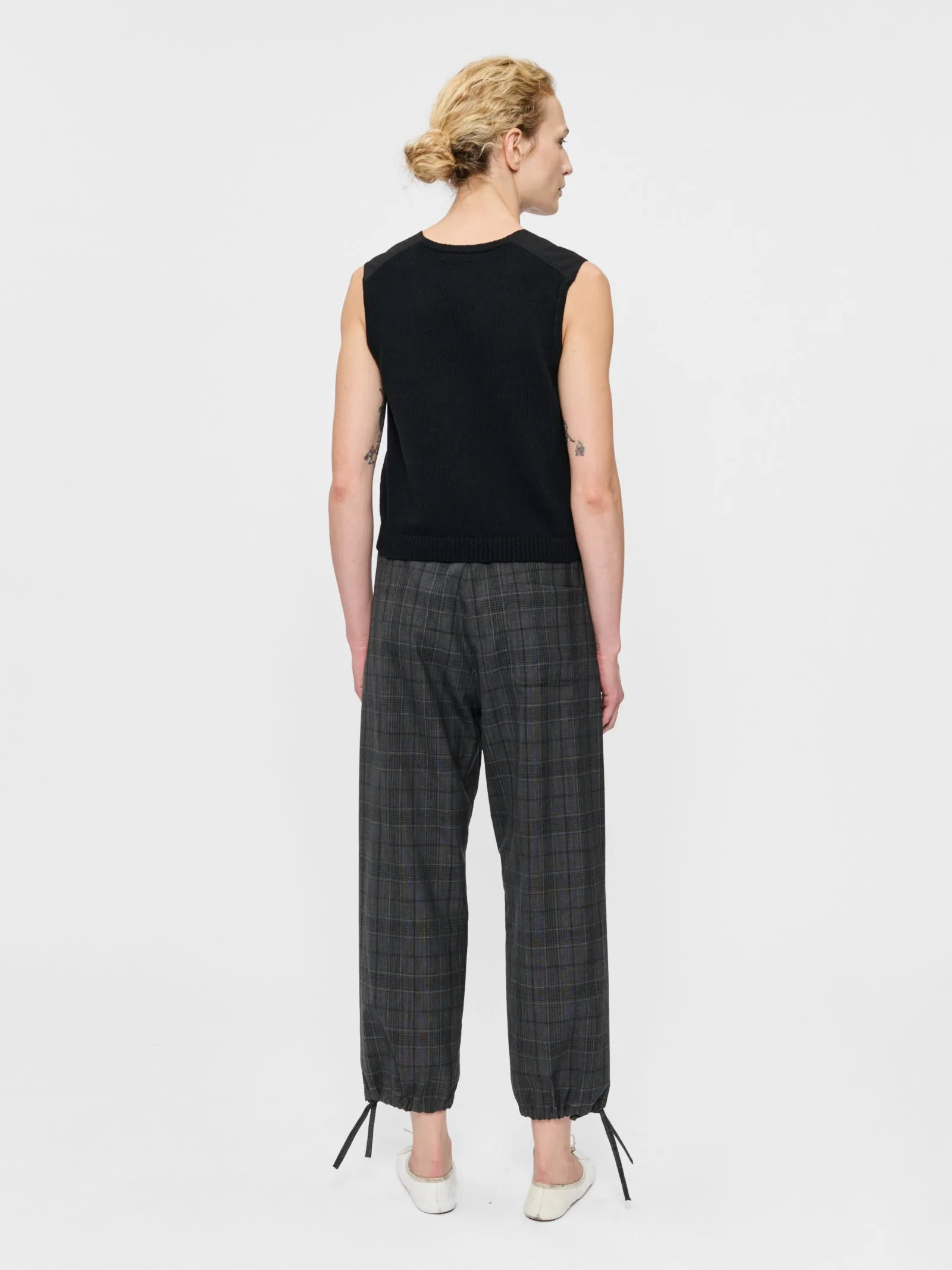 Hybrid Vest Black sold by 6397 product image thumbnail 4