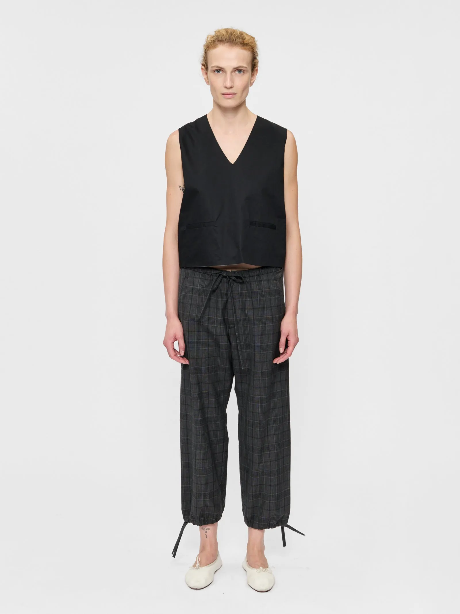 Hybrid Vest Black sold by 6397 product image thumbnail 2