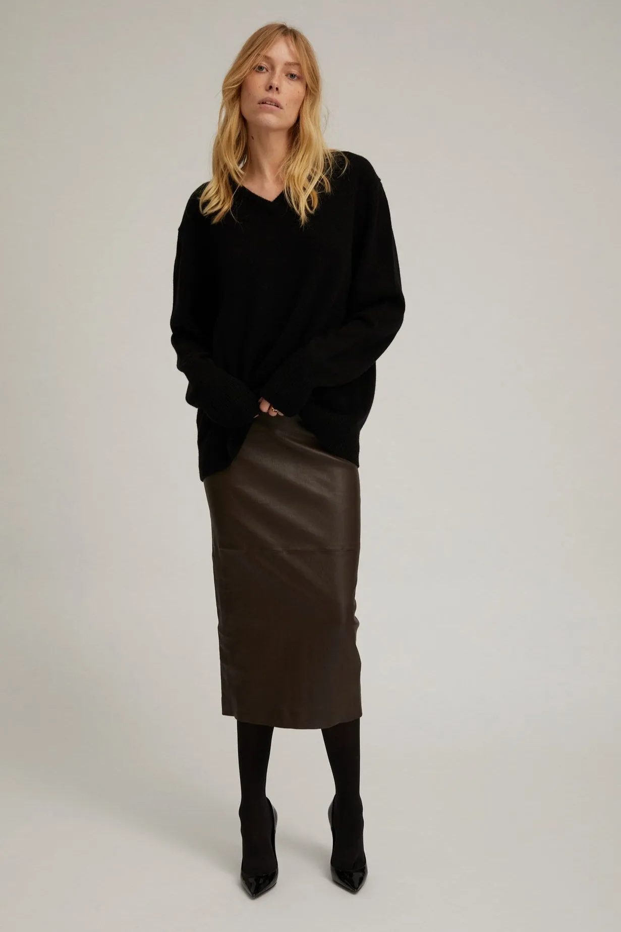 Black Cashmere V-Neck Boyfriend Sweater sold by SPRWMN product image thumbnail 2