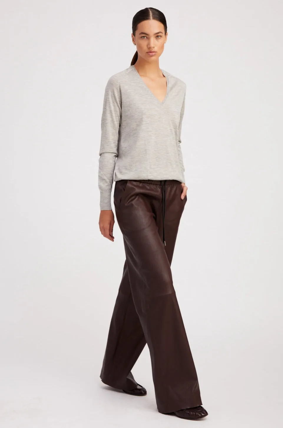 Oxford Cashmere V-Neck Sweater sold by SPRWMN product image thumbnail 3