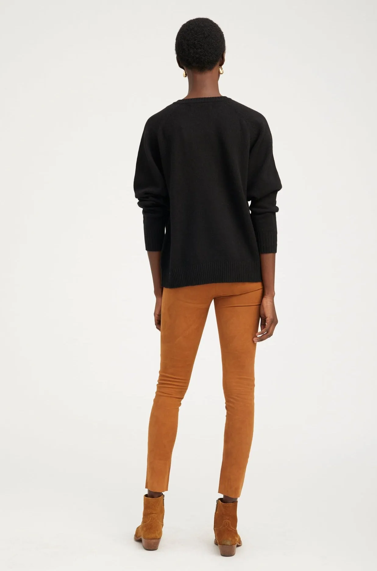 Black Cashmere Boyfriend Sweater sold by SPRWMN product image thumbnail 5