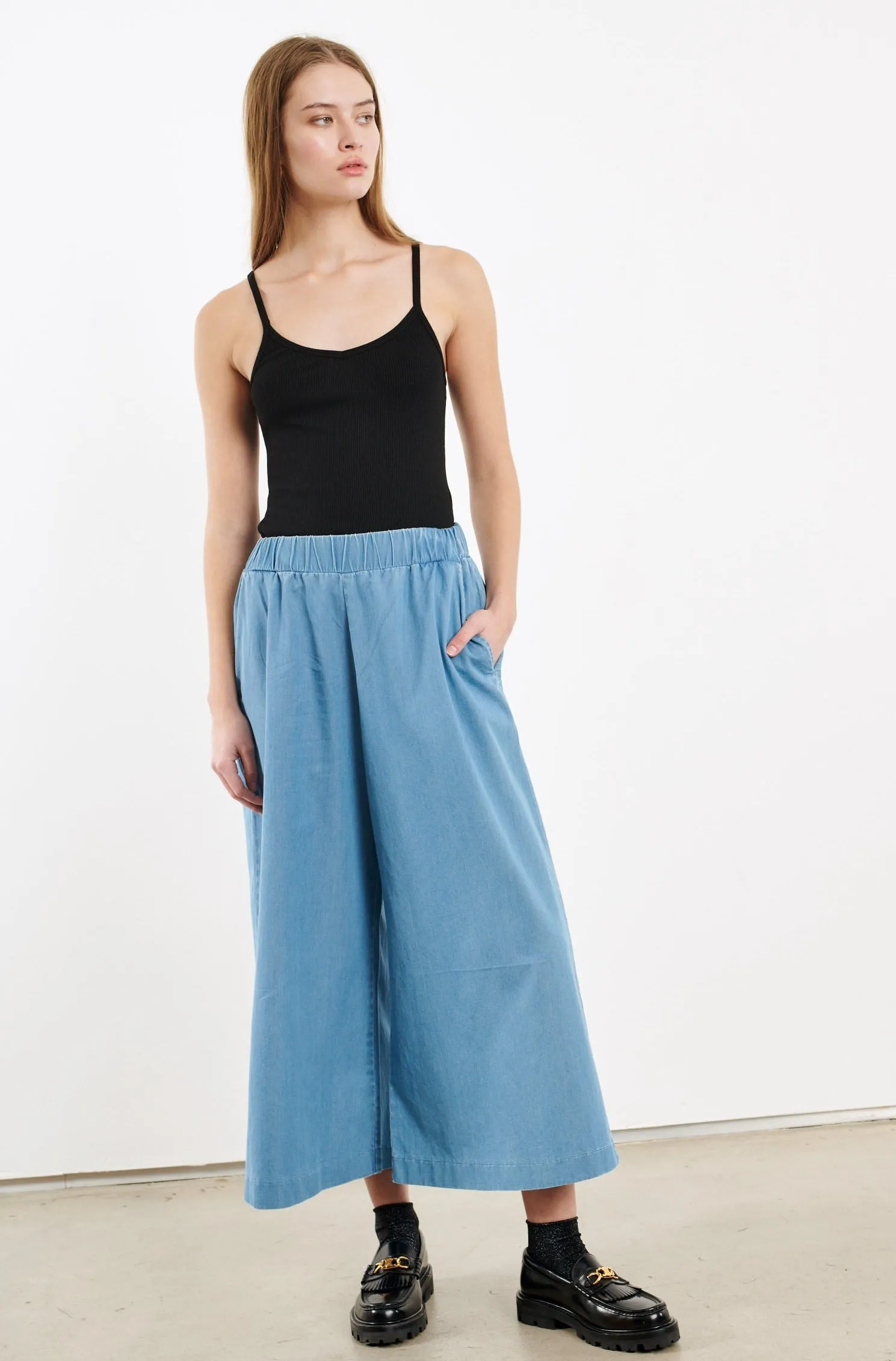 Black Rib V-Neck Tank sold by SPRWMN product image thumbnail 5