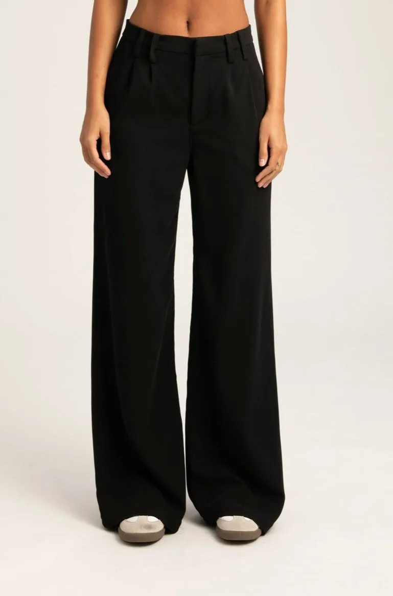 Black Crepe Pleated Trousers PR sold by SPRWMN product image thumbnail 5