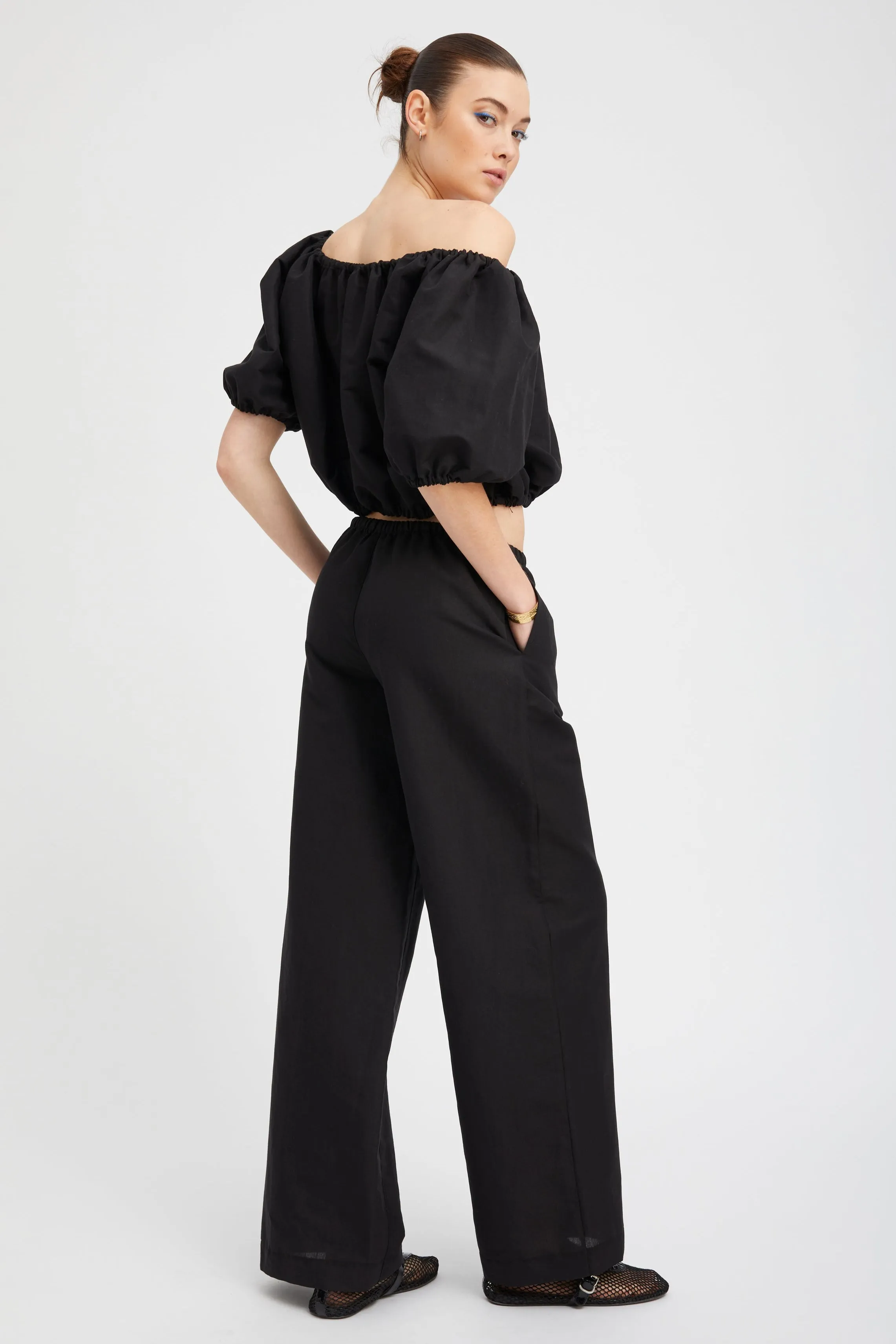 Black Linen Isabel Top sold by SPRWMN product image thumbnail 3