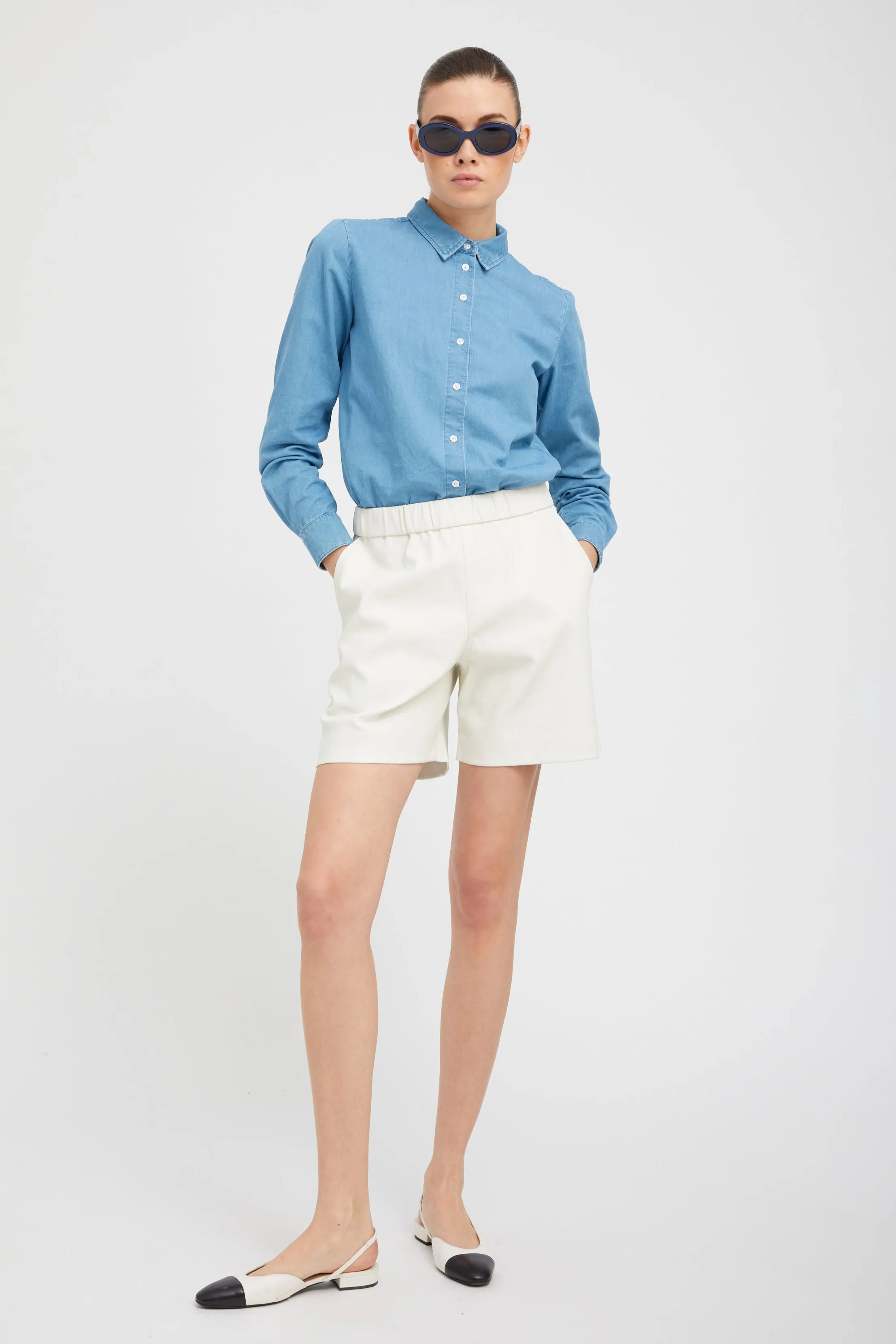 Danielle Chambray Fitted Button Down sold by SPRWMN product image thumbnail 4