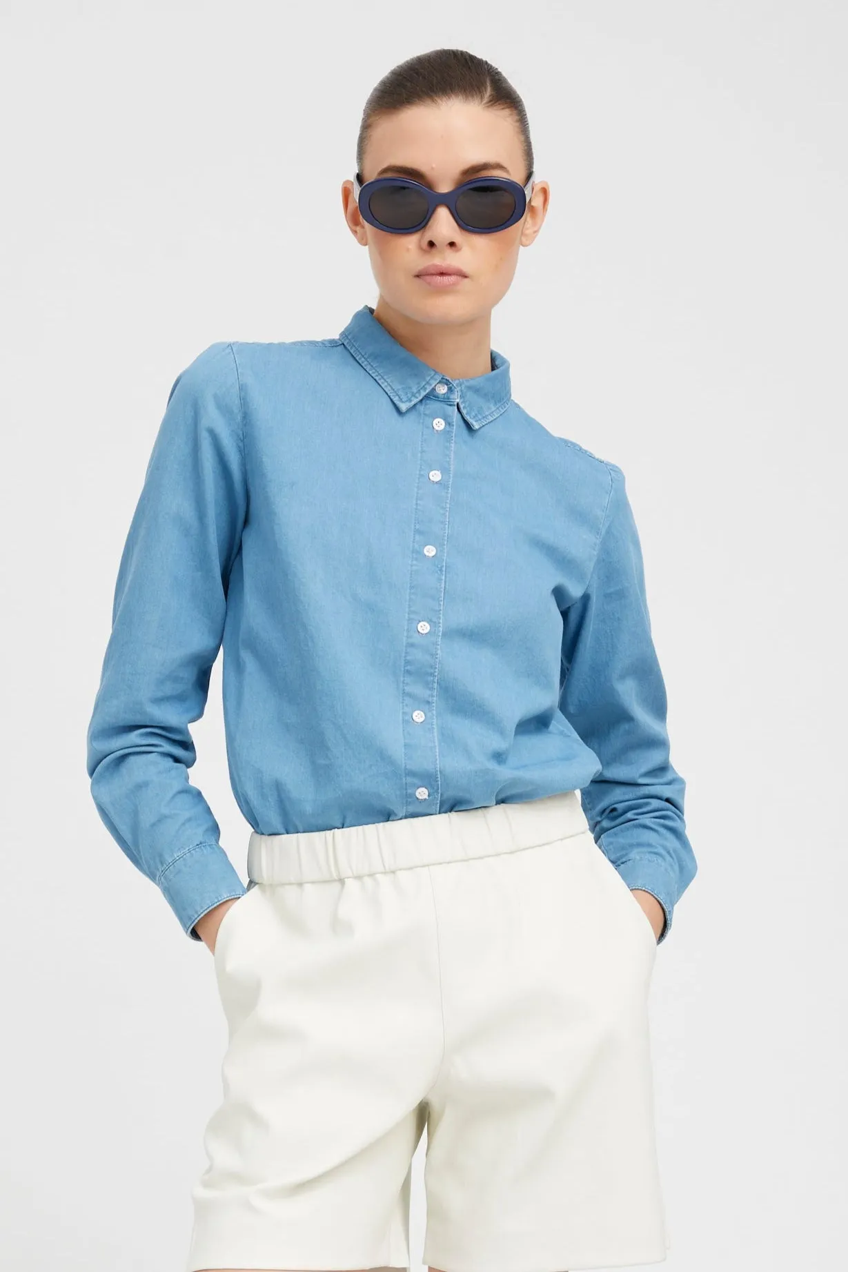 Danielle Chambray Fitted Button Down PR sold by SPRWMN product image thumbnail 2