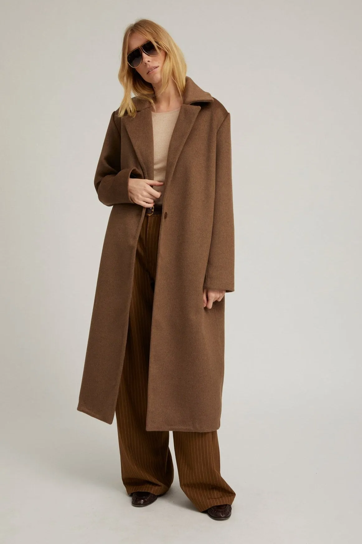 Truffle Wool Cashmere Classic Coat sold by SPRWMN product image thumbnail 2