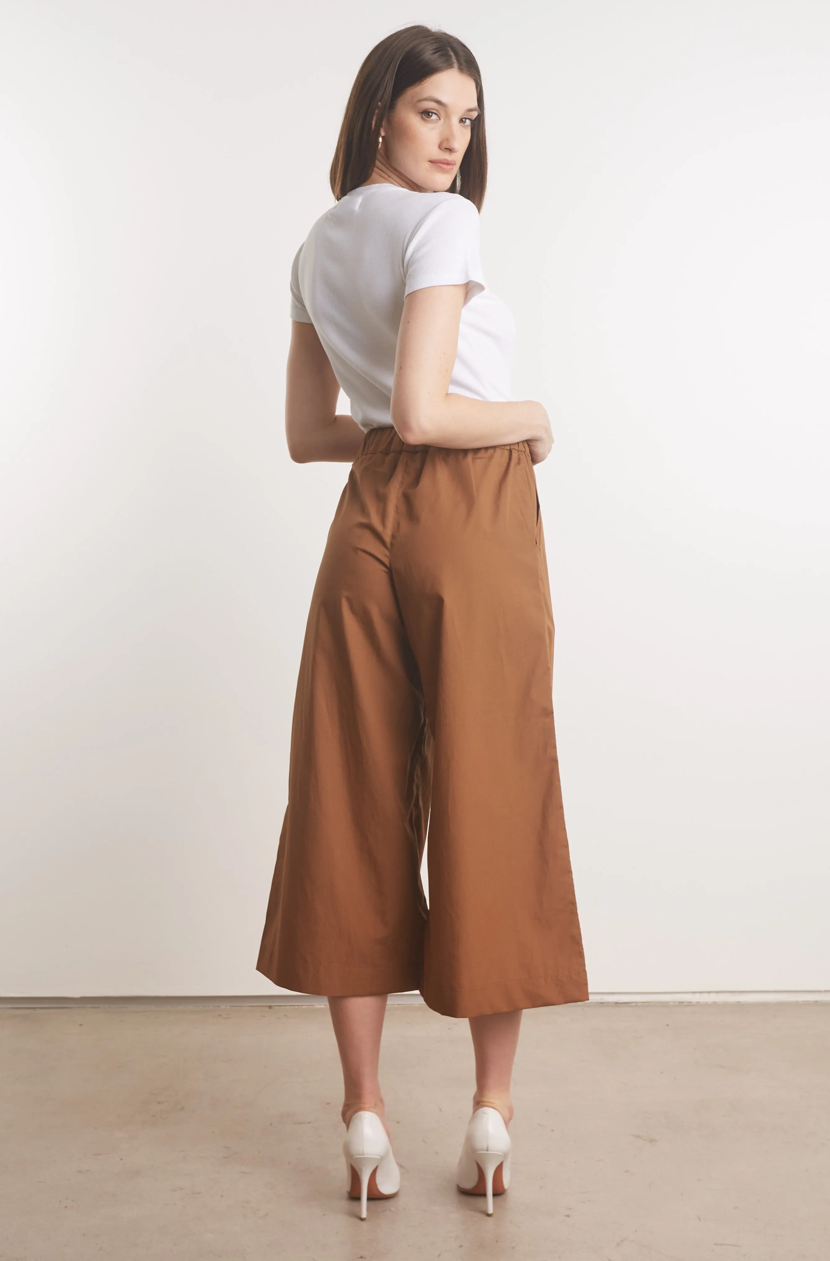 Espresso Cotton Poplin Culotte Pants sold by SPRWMN product image thumbnail 5