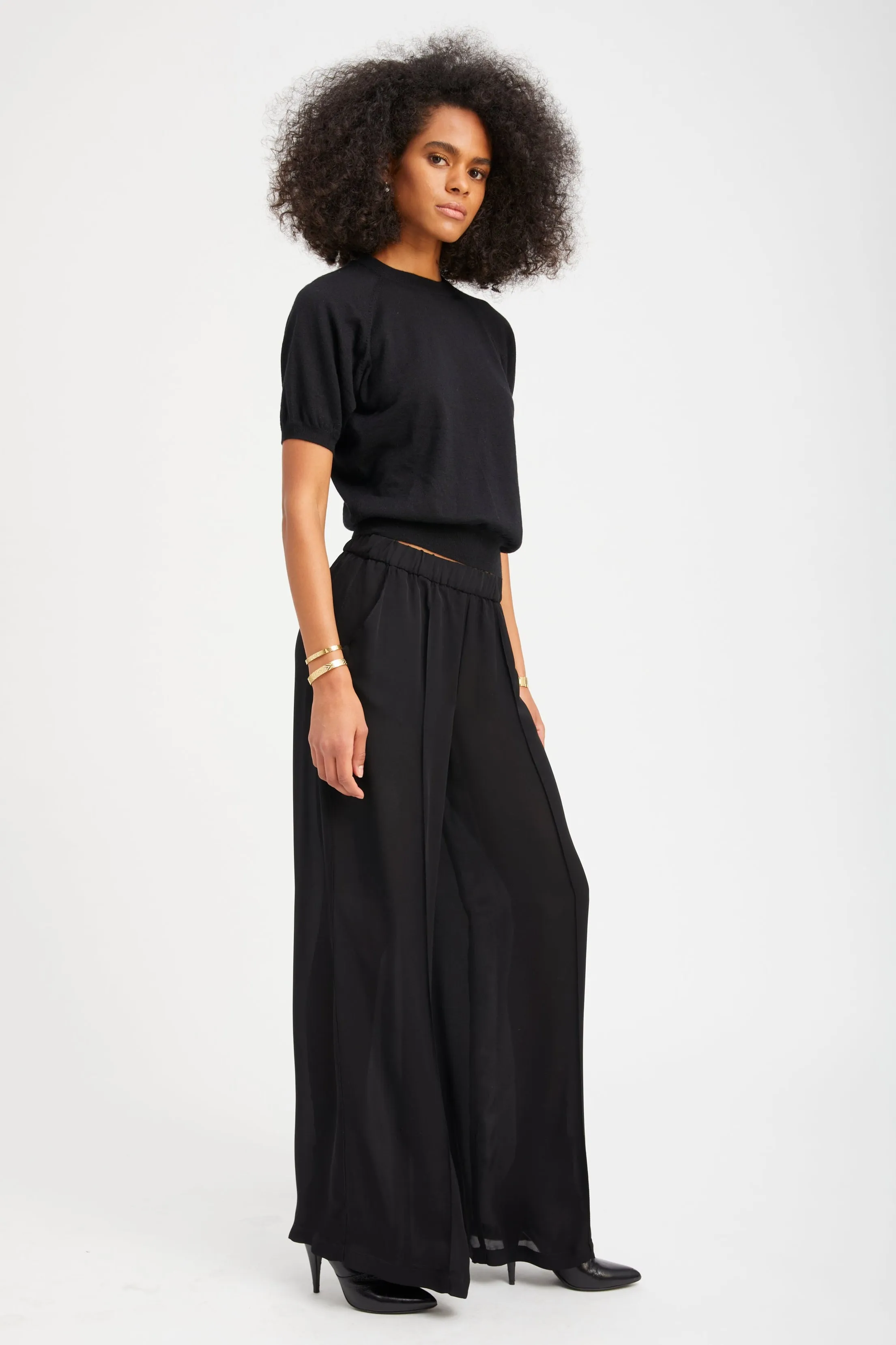 WIDE LEG PINTUCK PANTS BLACK PR sold by SPRWMN product image thumbnail 3