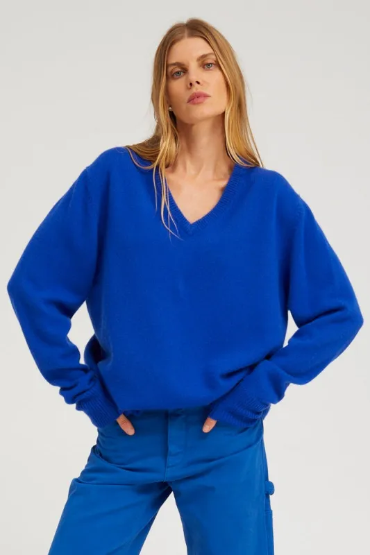 Boyfriend V-Neck Cashmere Sweater made by SPRWMN