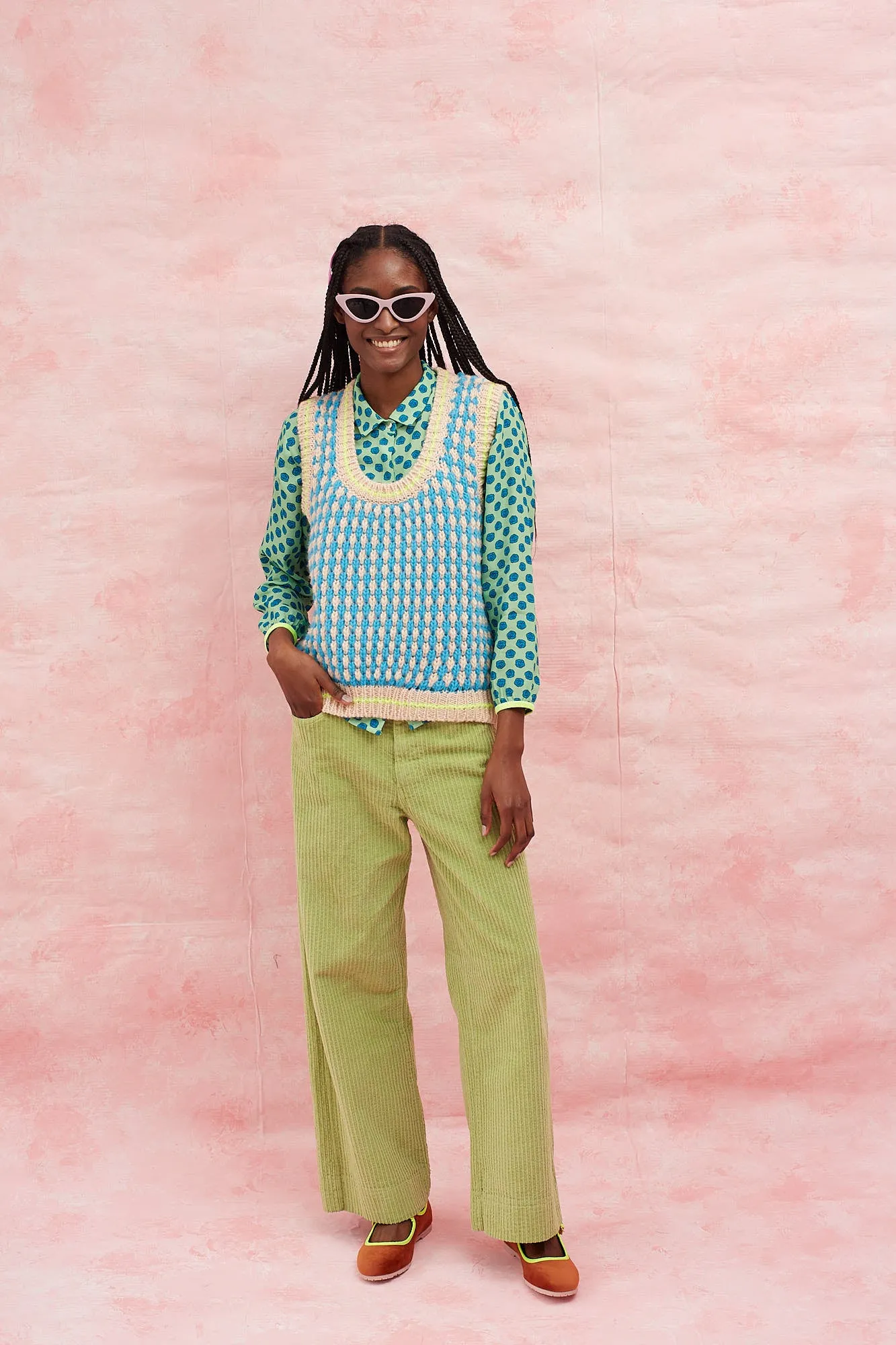 Pantalón Rose Pana Verde sold by Dr. Bloom product image thumbnail 2