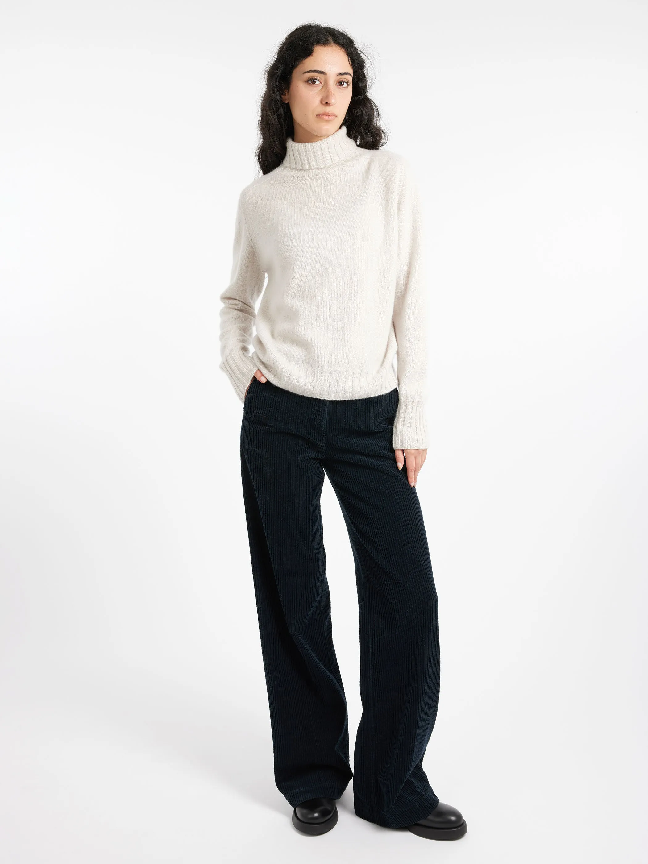 Lamna Pant sold by gravitypope product image thumbnail 4