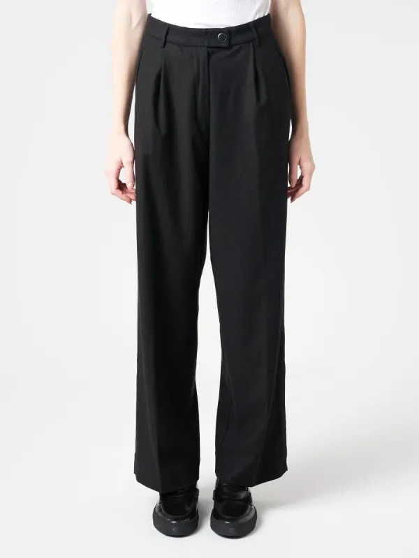 Pleated Trousers made by Pomandère