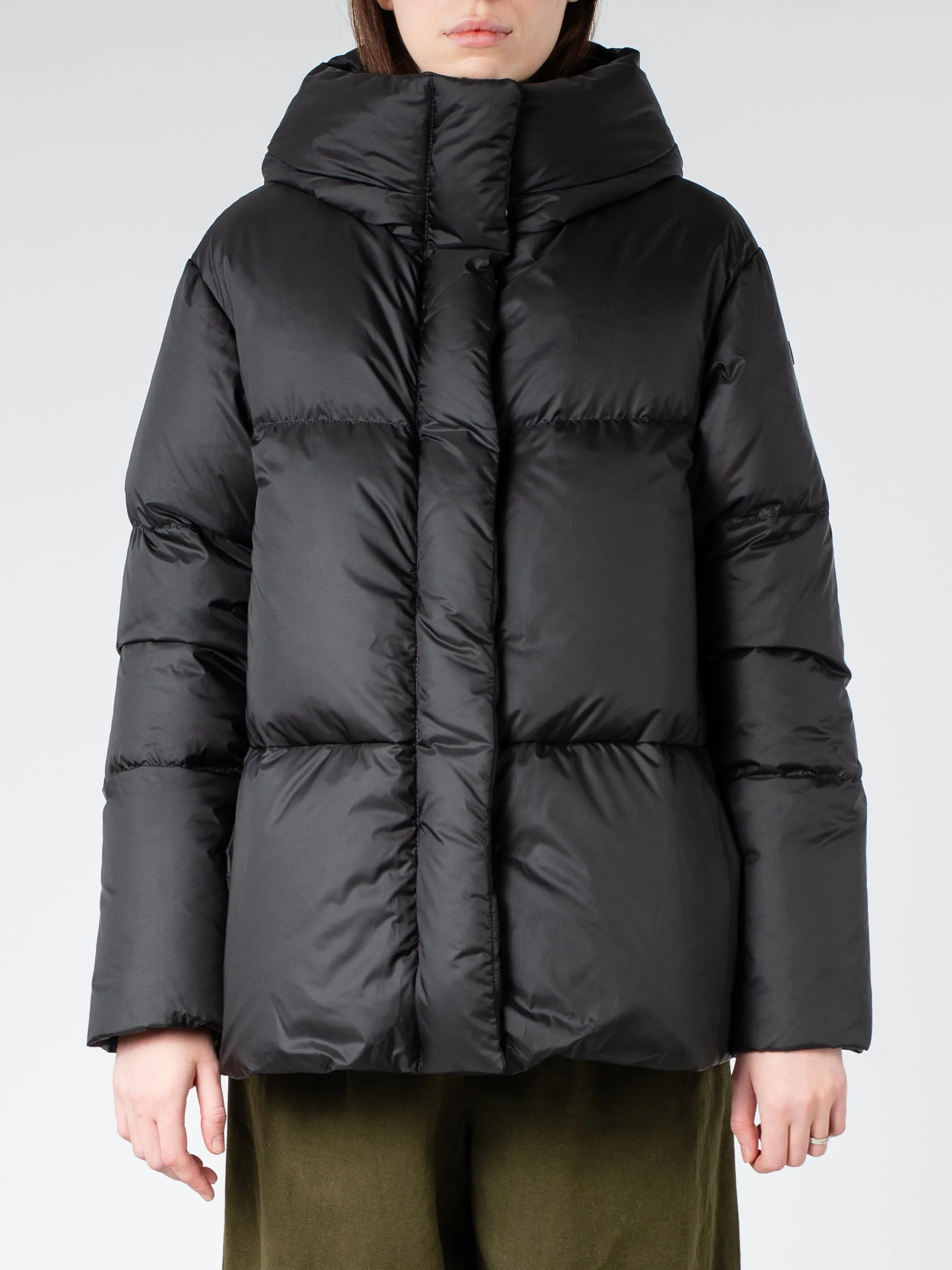 Lis Jacket sold by gravitypope