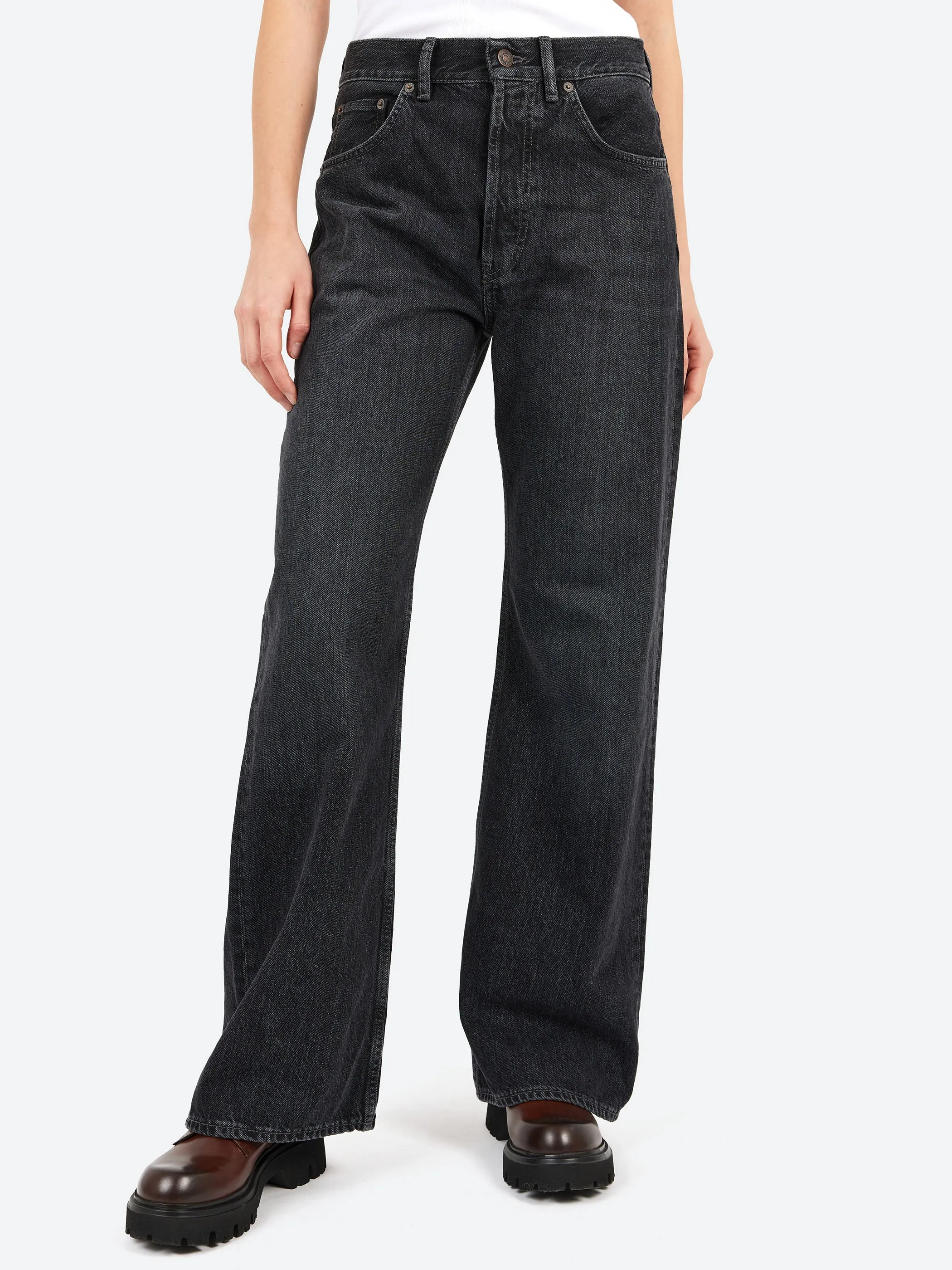 2021F Loose Fit Jeans sold by gravitypope product image thumbnail 3