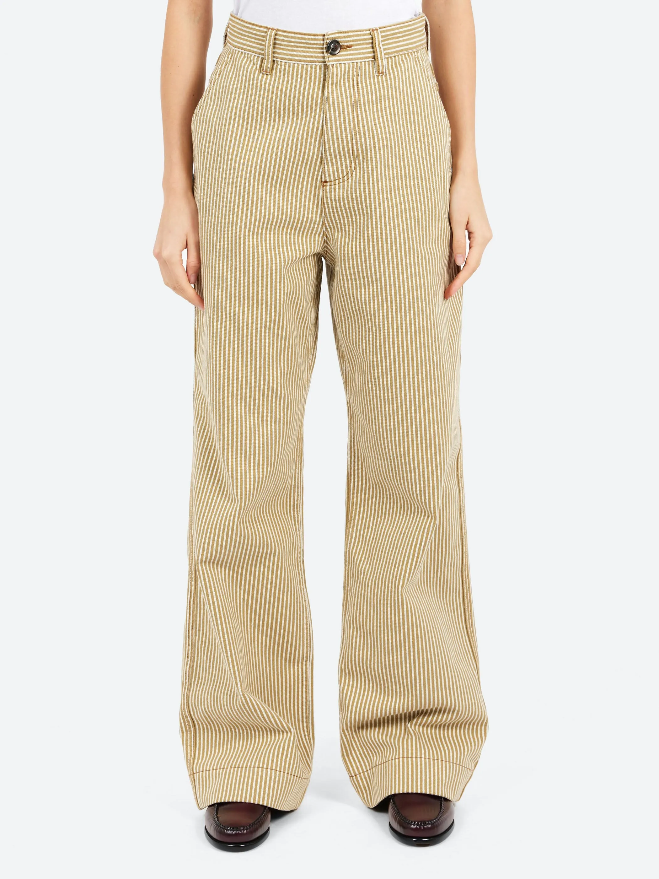 Alissio Jeans sold by gravitypope