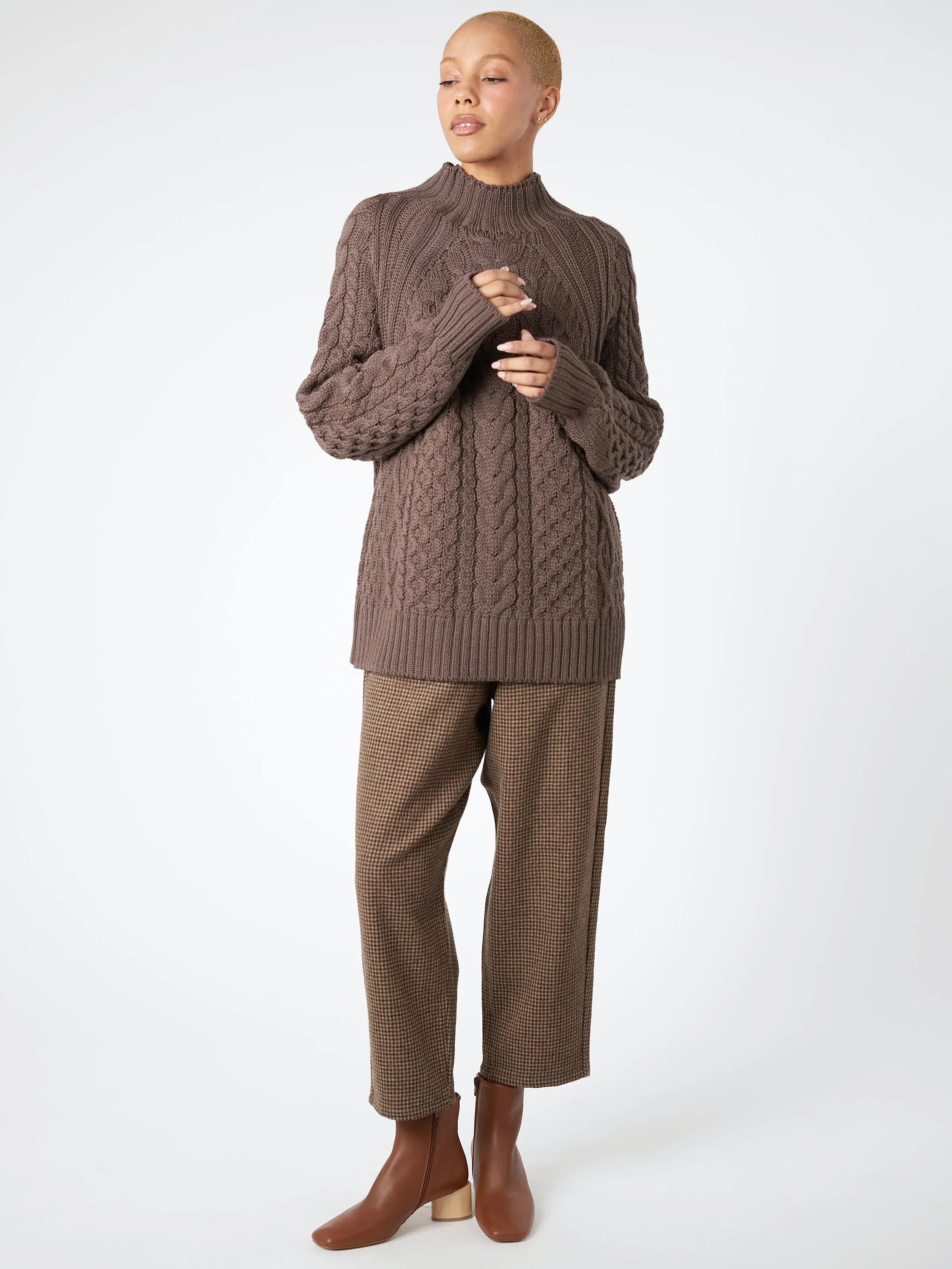 Sophie Cable sold by gravitypope product image thumbnail 4