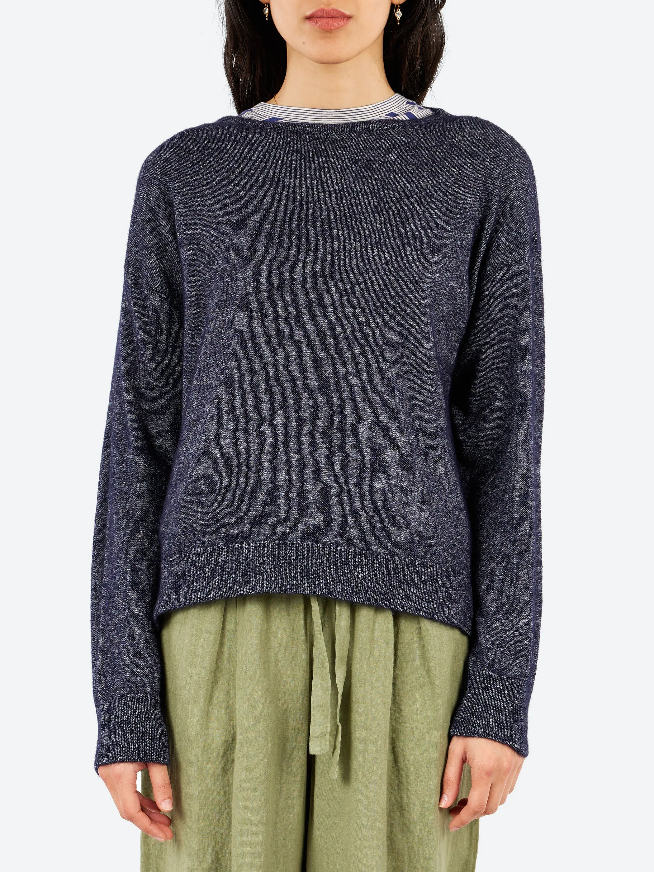 Crewneck sold by gravitypope