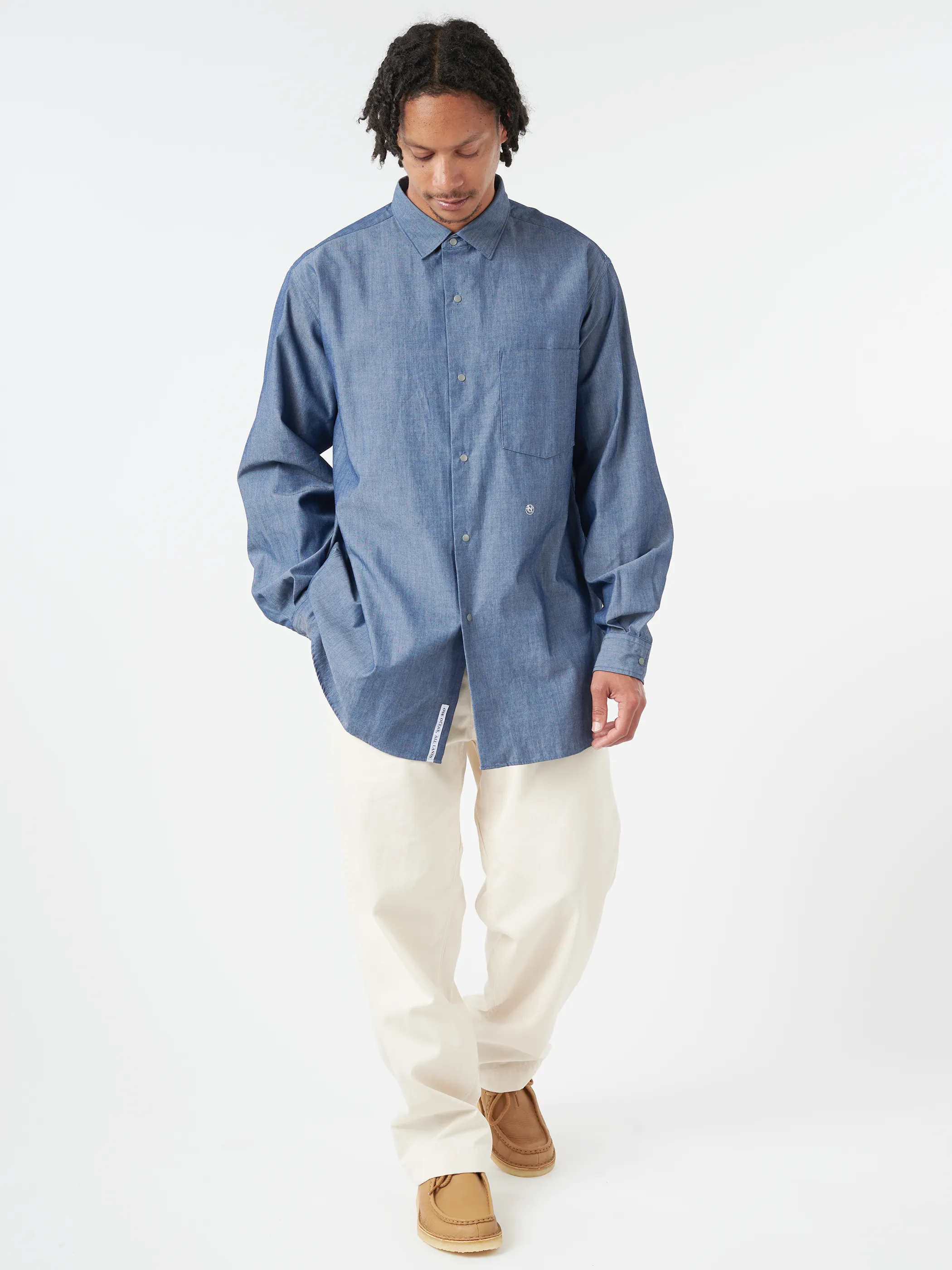 Regular Collar Chambray Shirt sold by gravitypope product image thumbnail 2