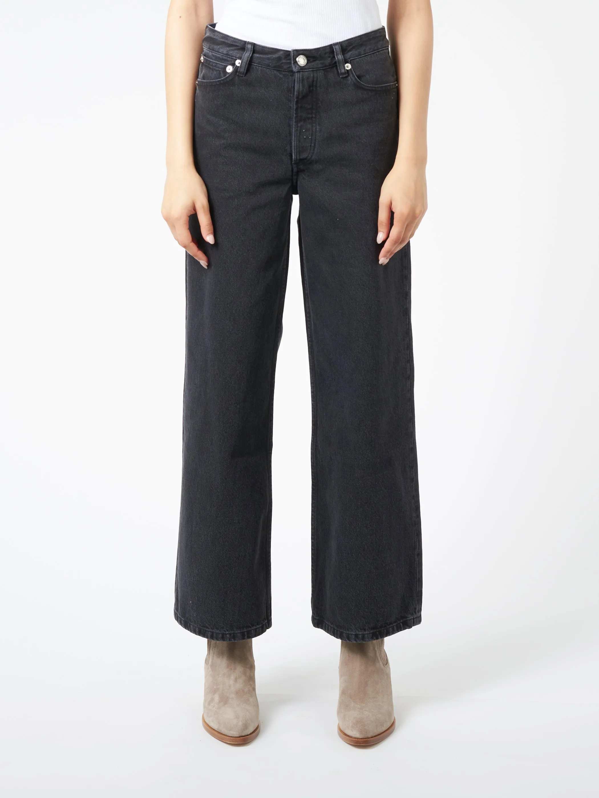 Elisabeth Jean sold by gravitypope