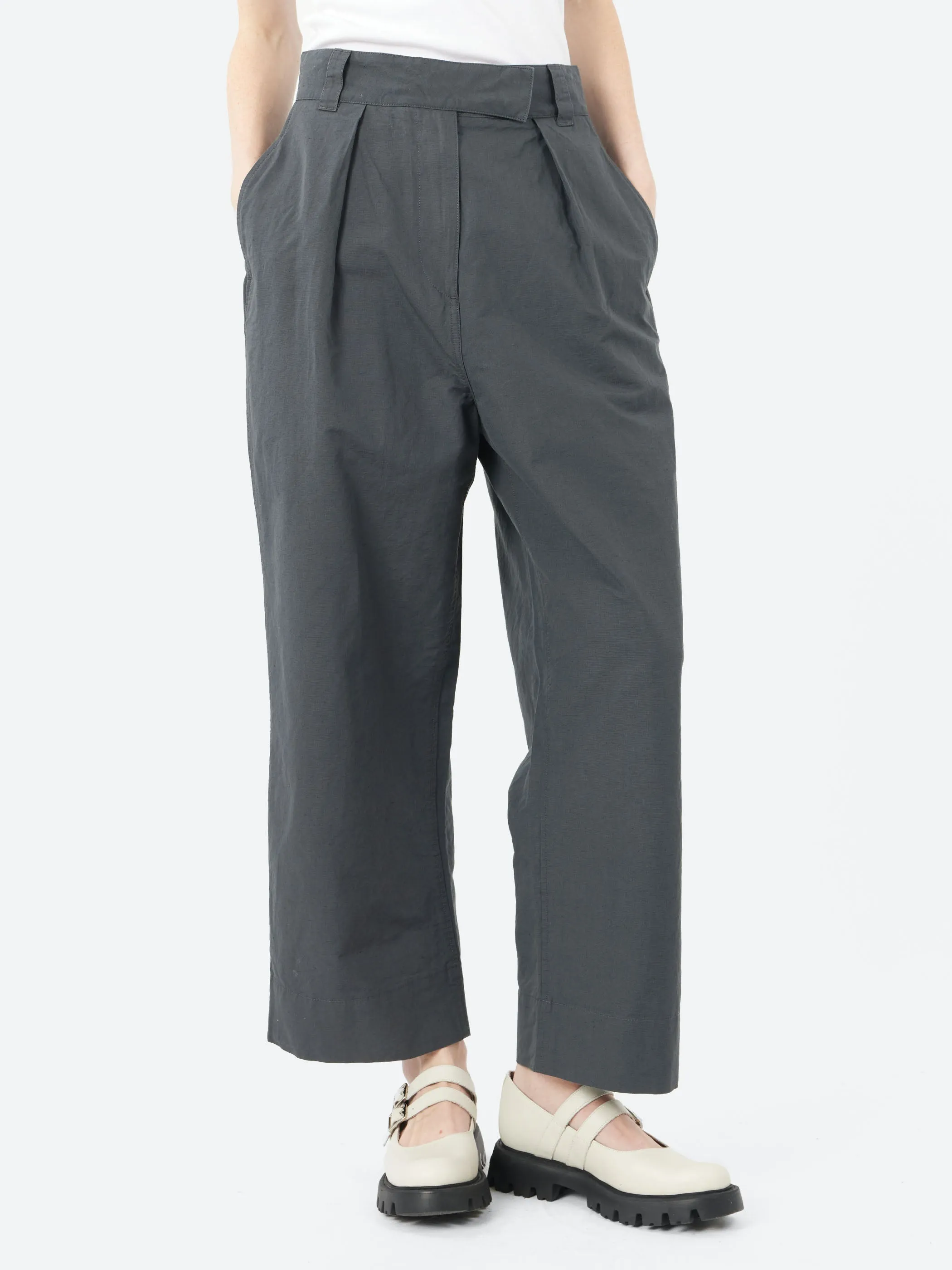 MHL Pleated Crop Trousers sold by gravitypope product image thumbnail 3