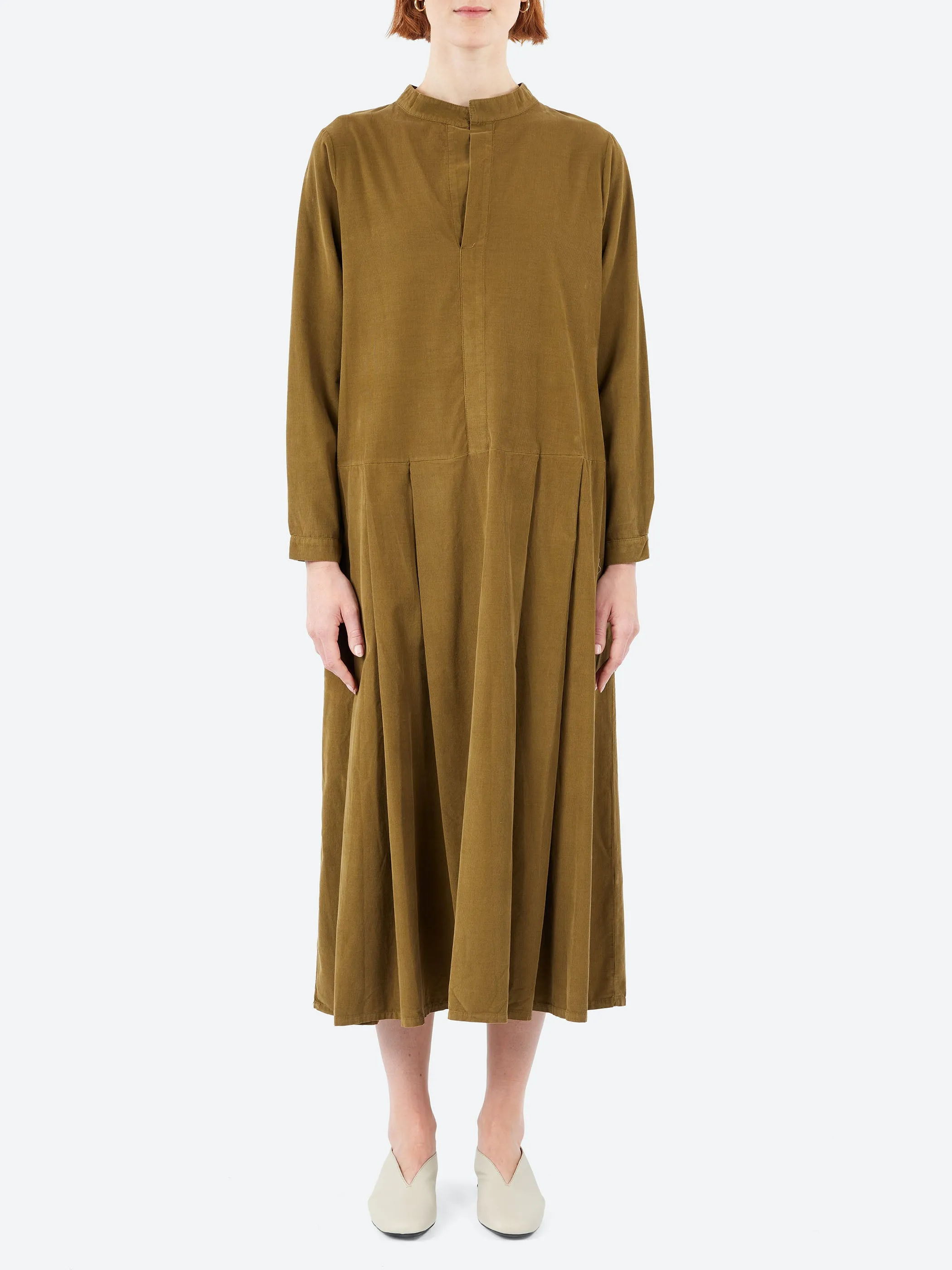 Alice sold by gravitypope