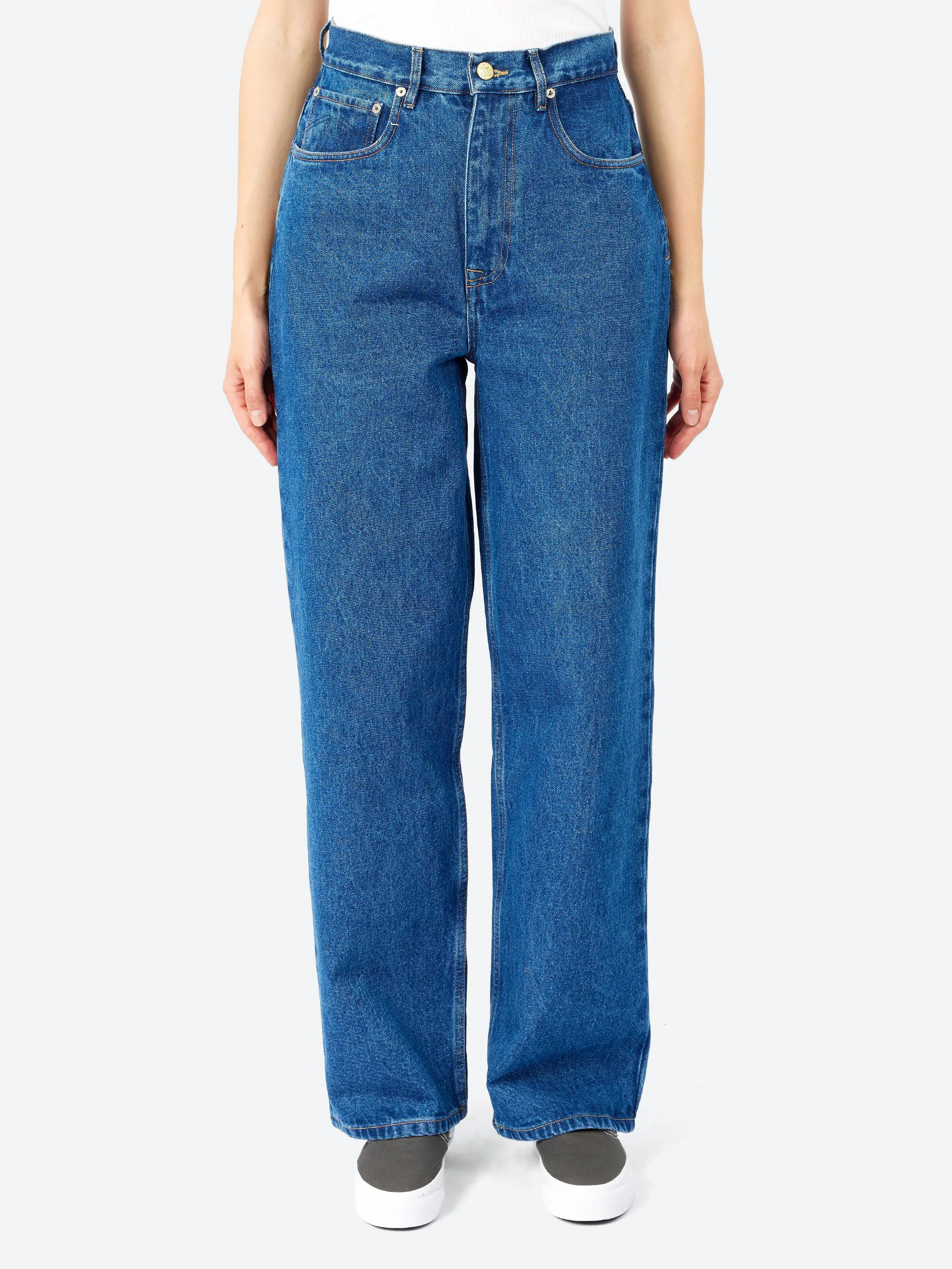 Zoe sold by gravitypope