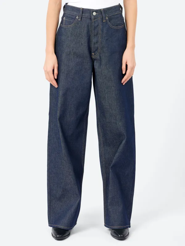 1981 Loose Fit Jeans sold by gravitypope