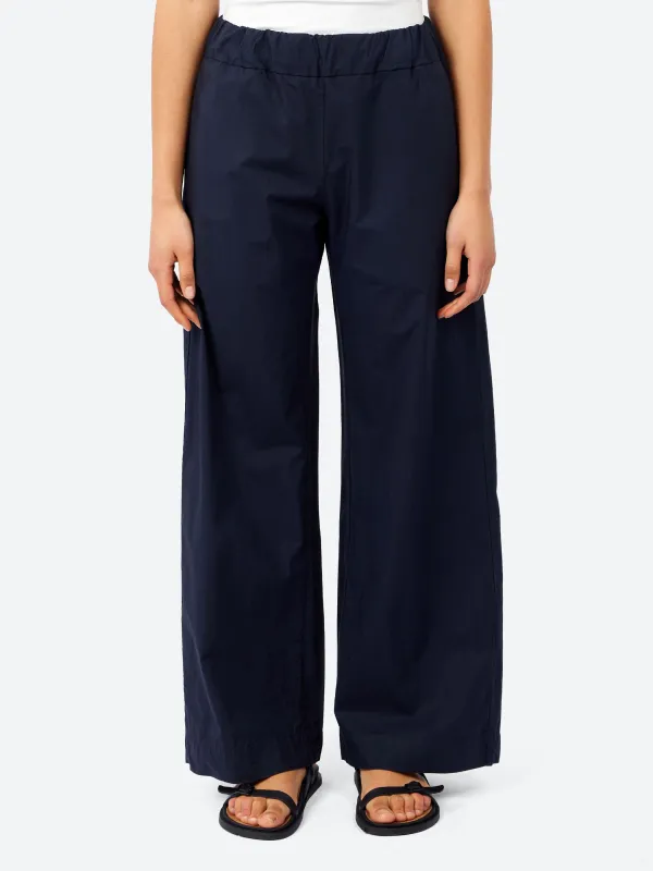 Diana sold by gravitypope