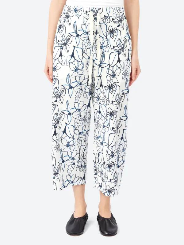 26161 Pants made by Aequamente