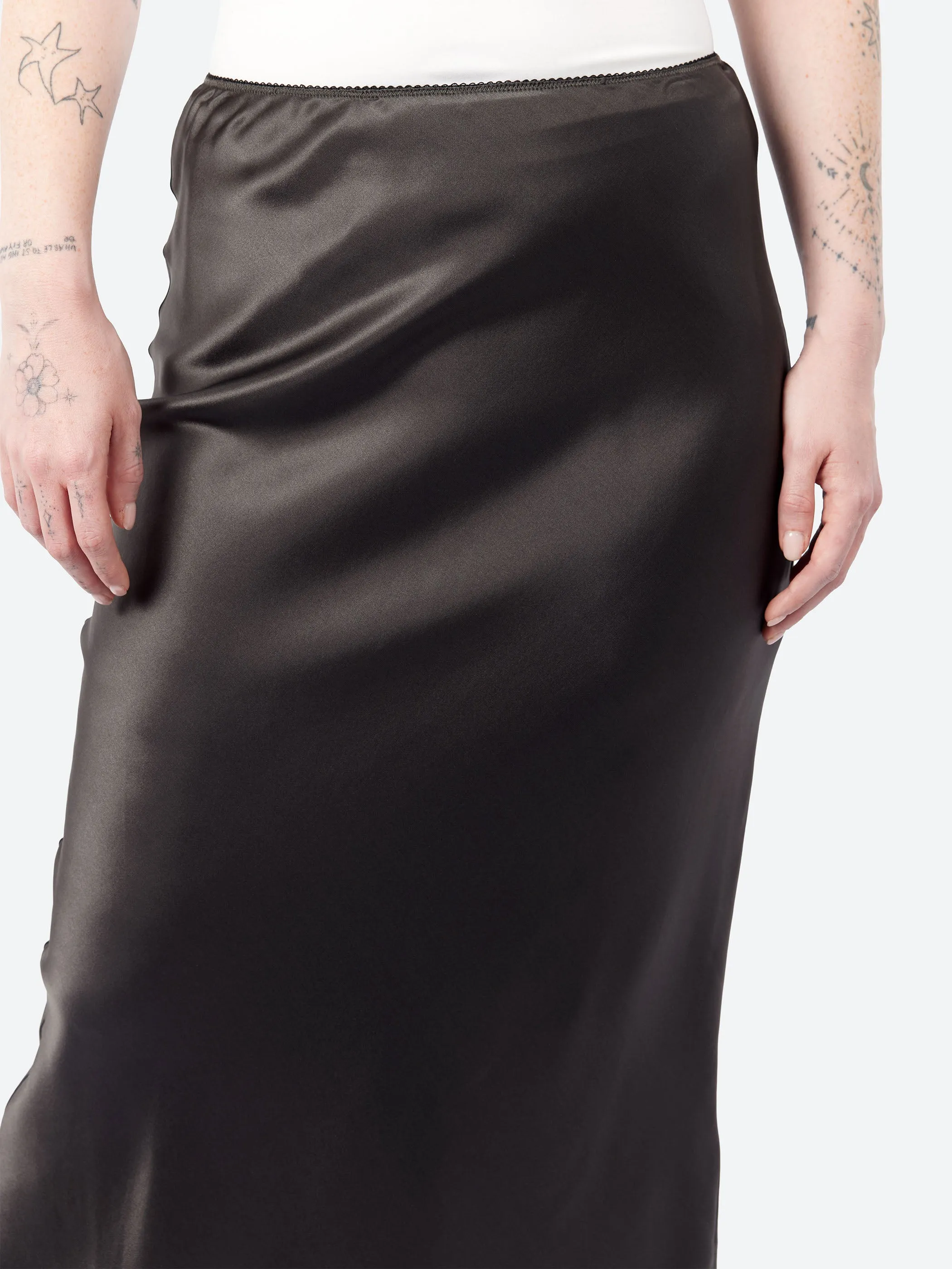 Silk Longuette Skirt sold by gravitypope product image thumbnail 4